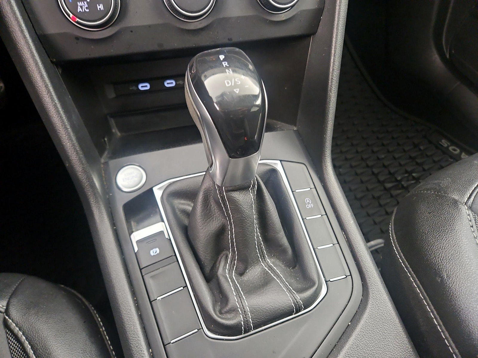 2022 Volkswagen Taos SE - Photo 18