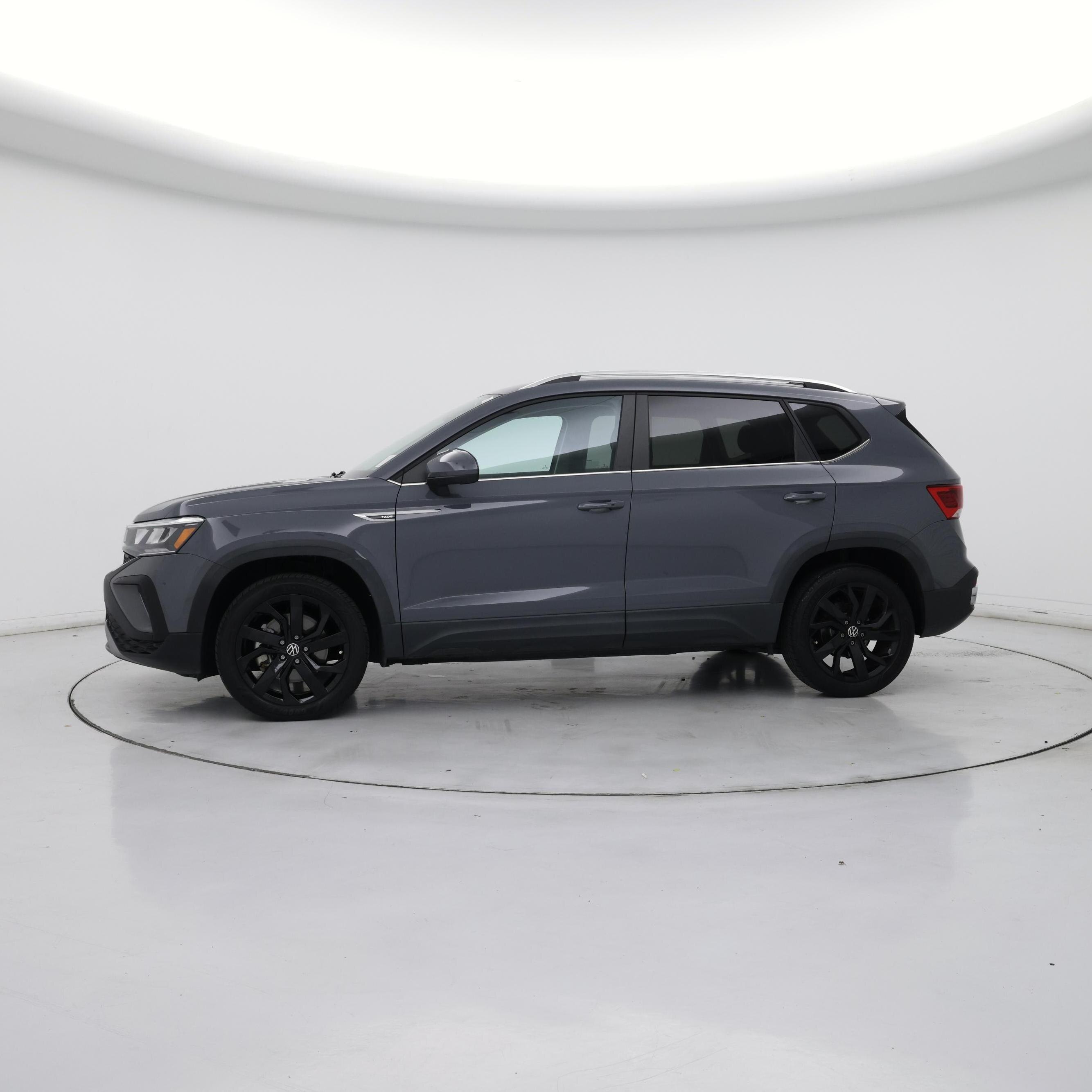Thumbnail: 2022 Volkswagen Taos - 3