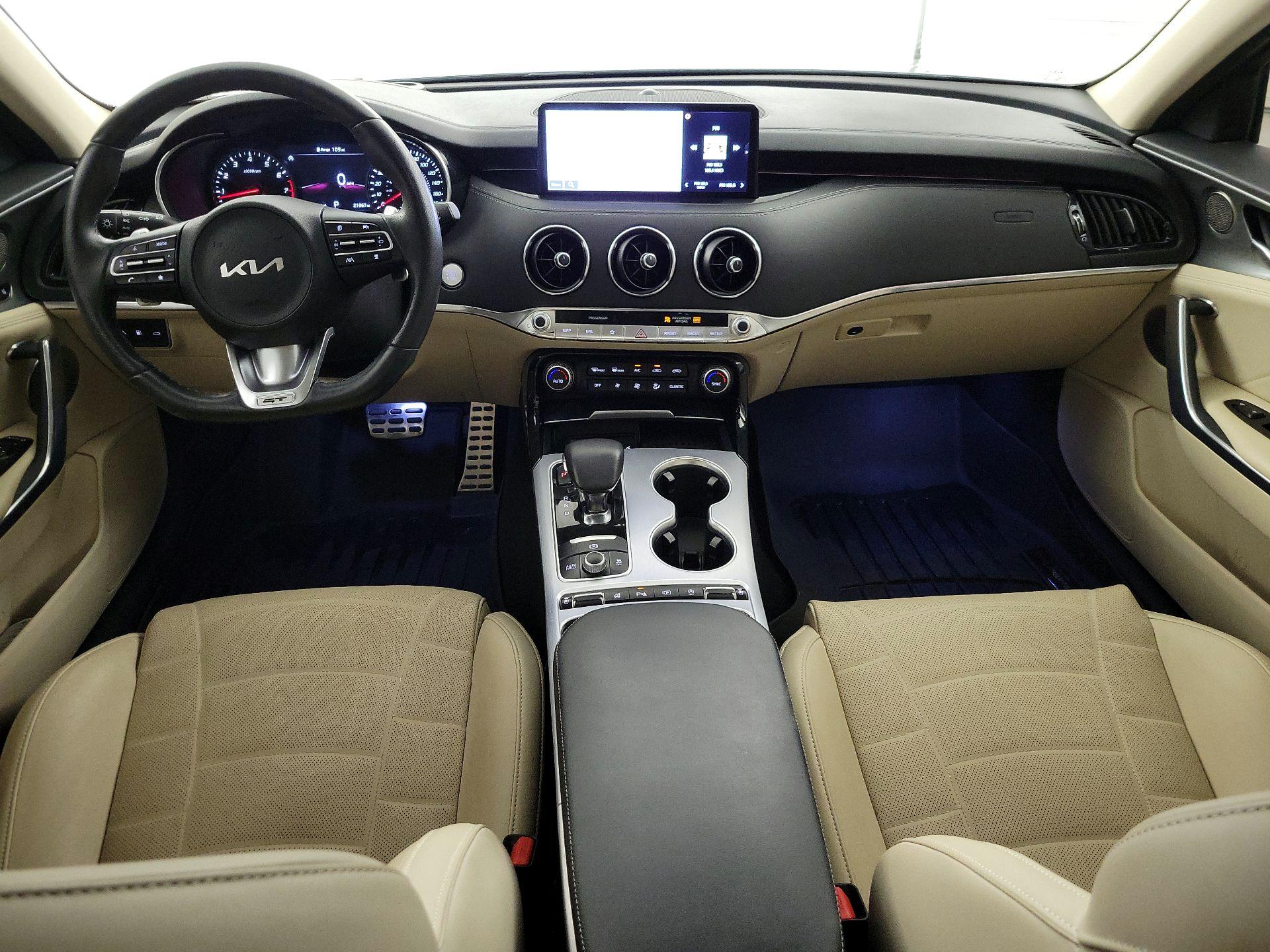 Thumbnail: 2023 Kia Stinger - 9