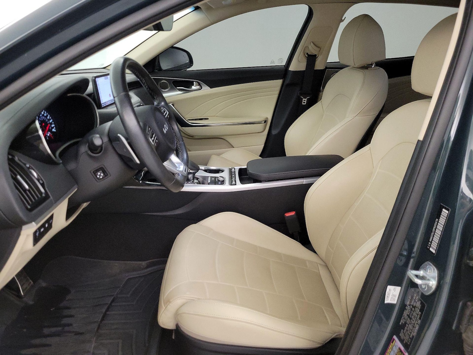 2023 Kia Stinger GT2 - Photo 12
