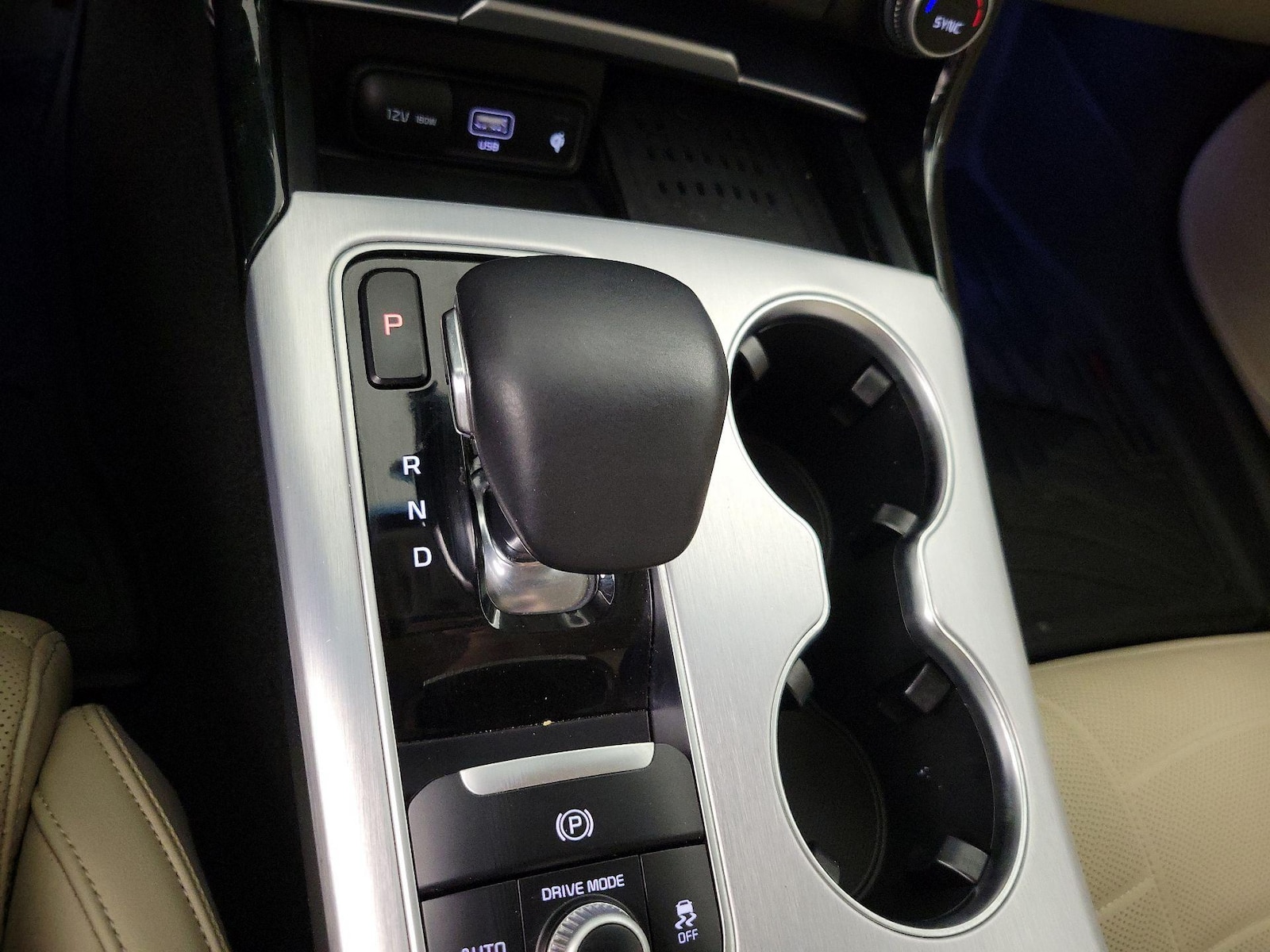 2023 Kia Stinger GT2 - Photo 19