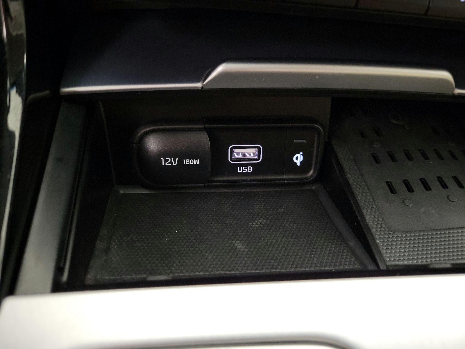 2023 Kia Stinger GT2 - Photo 20