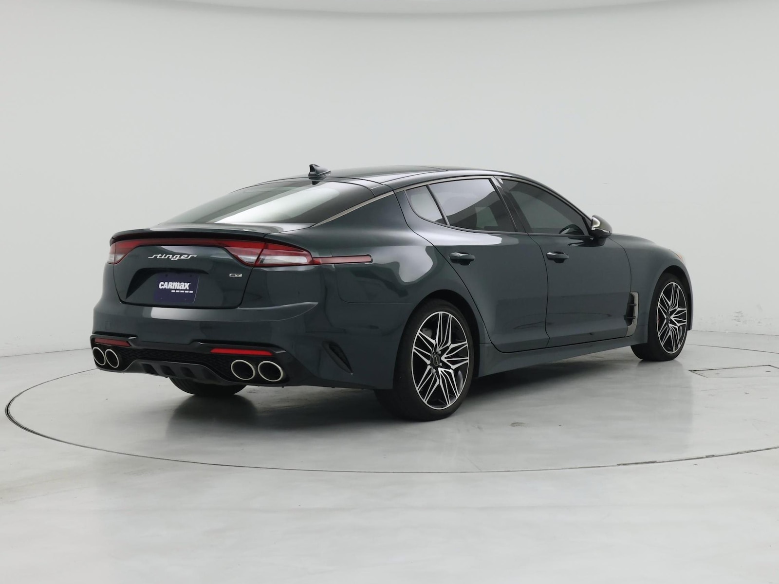 2023 Kia Stinger GT2 - Photo 9