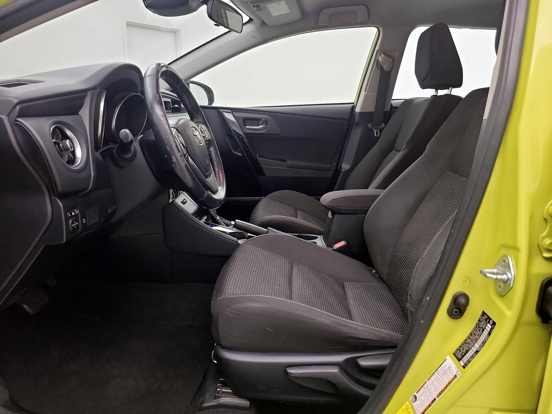 Thumbnail: 2018 Toyota Corolla iM - 11