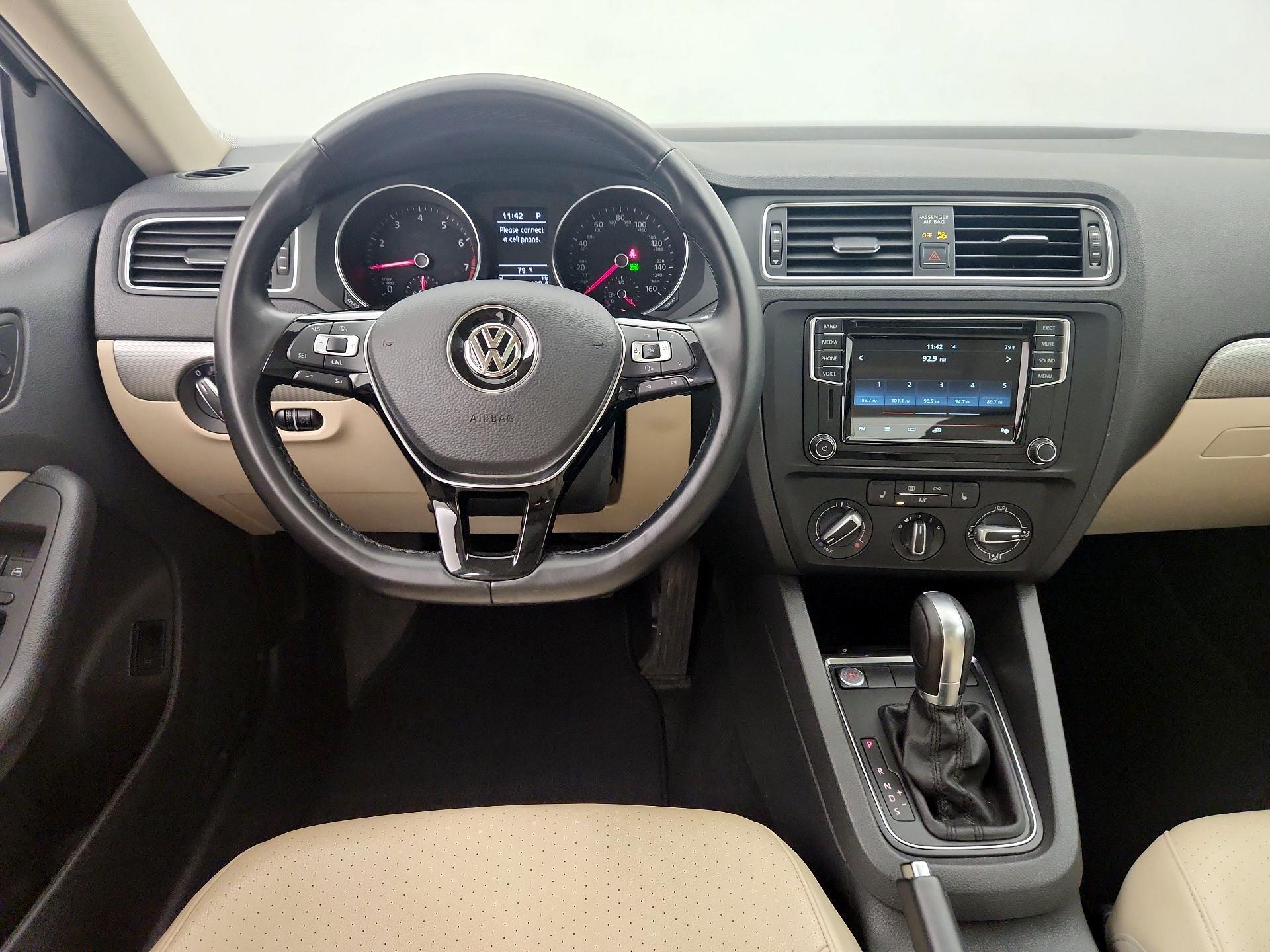 Thumbnail: 2017 Volkswagen Jetta - 10