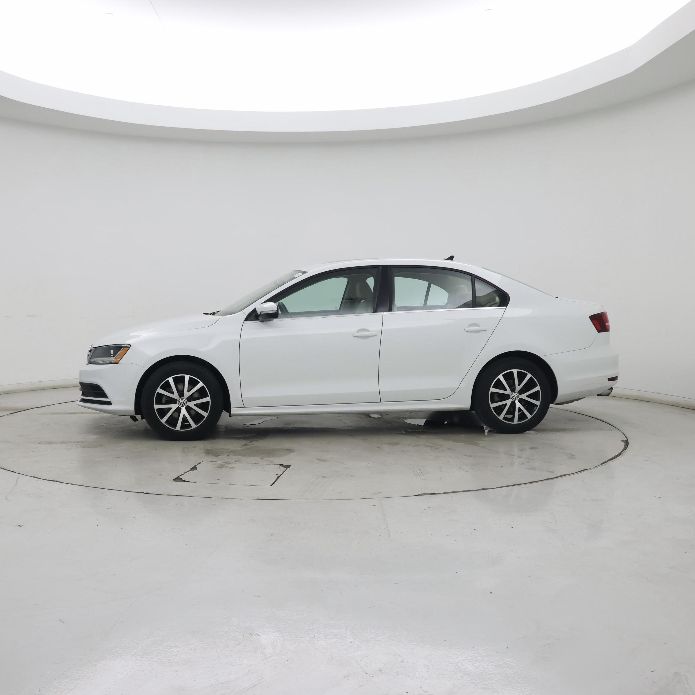 Thumbnail: 2017 Volkswagen Jetta - 3