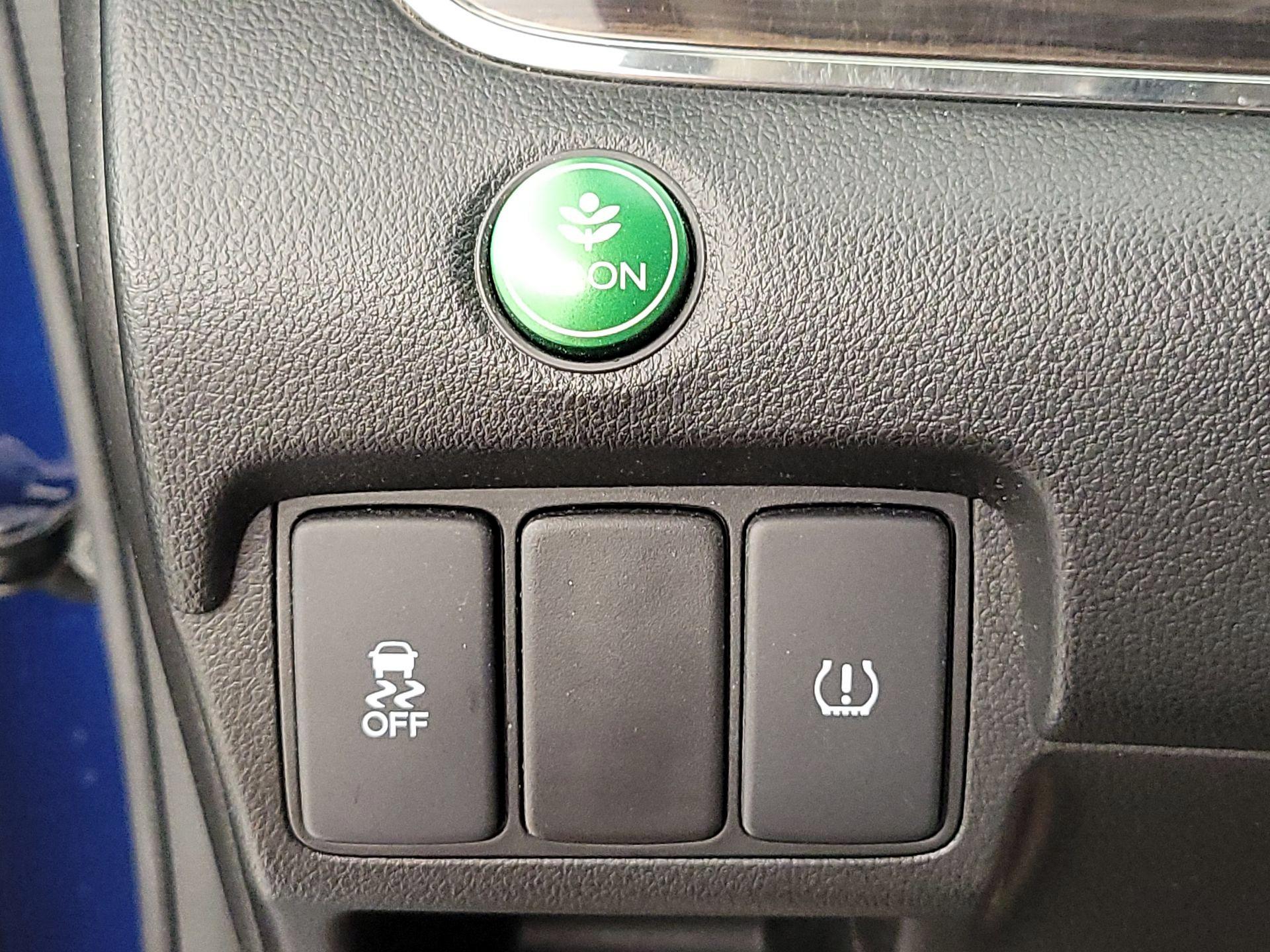 Thumbnail: 2015 Honda CR-V - 13