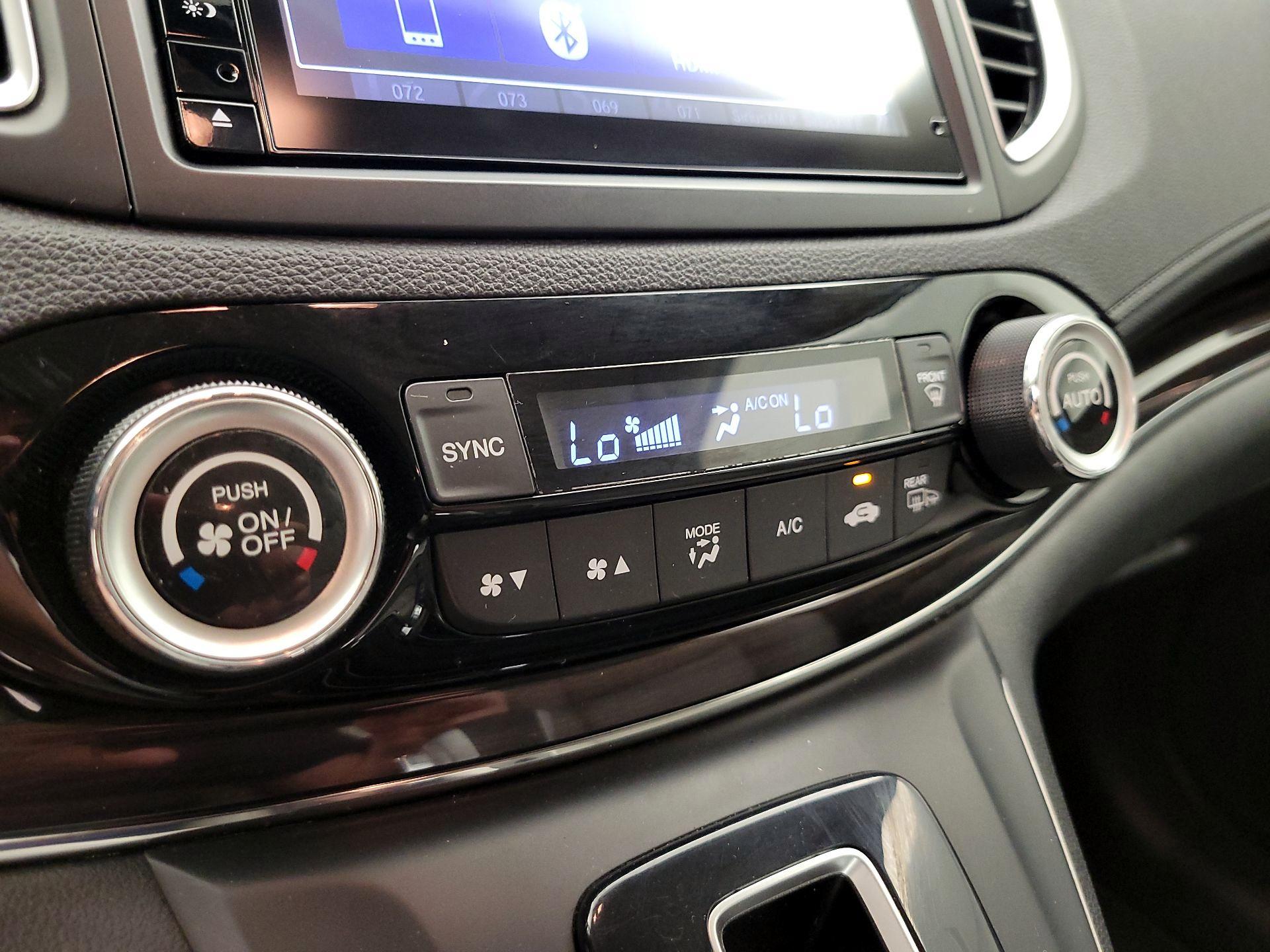 Thumbnail: 2015 Honda CR-V - 16