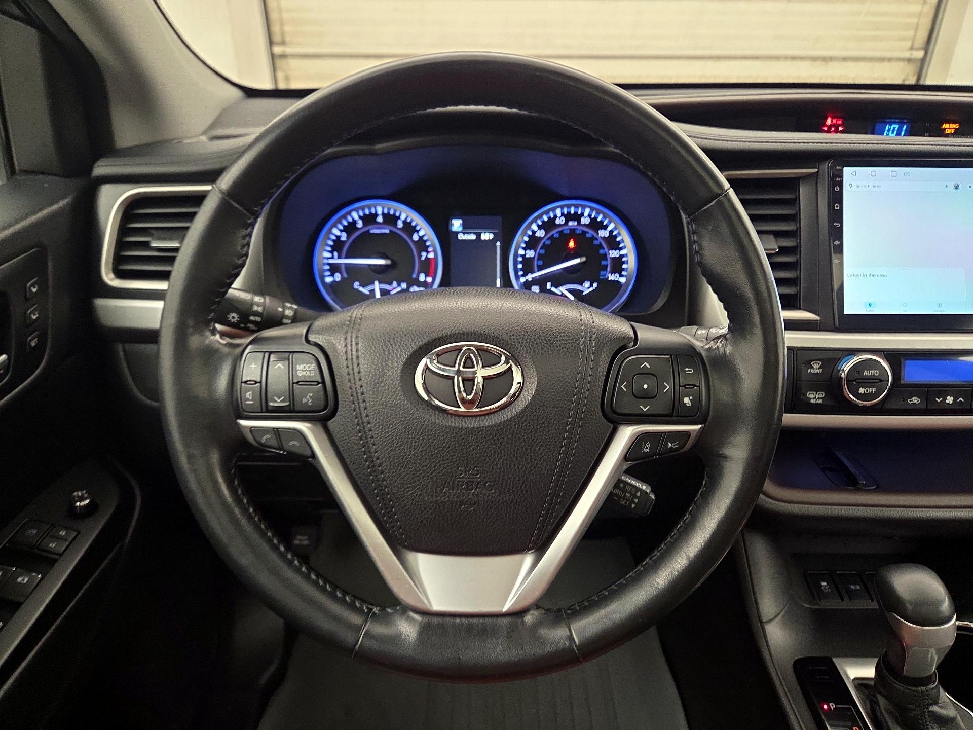 Thumbnail: 2018 Toyota Highlander - 10