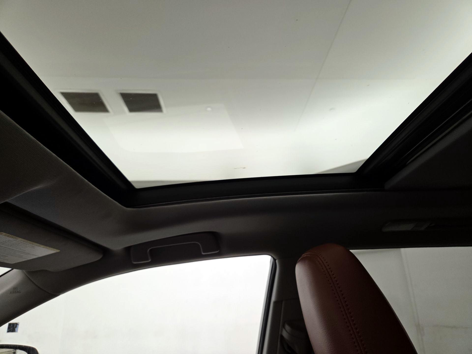 Thumbnail: 2018 Toyota Highlander - 20