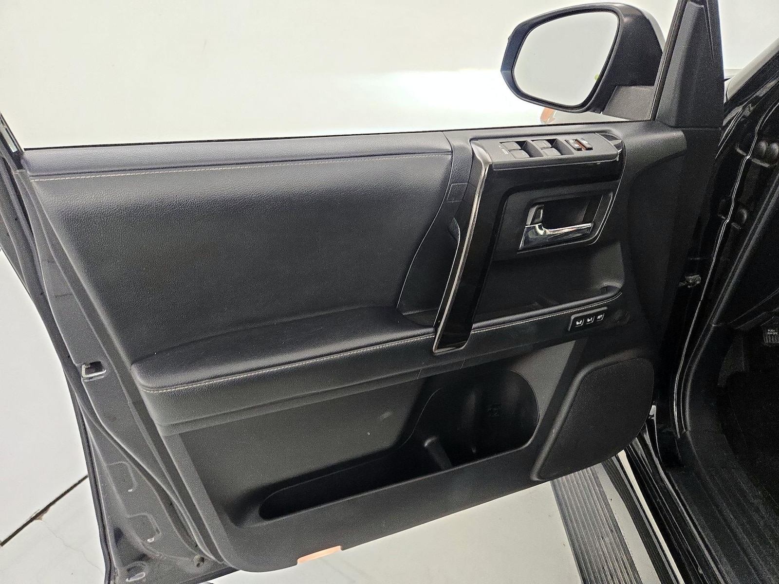 2021 Toyota 4Runner Night Shade - Photo 13