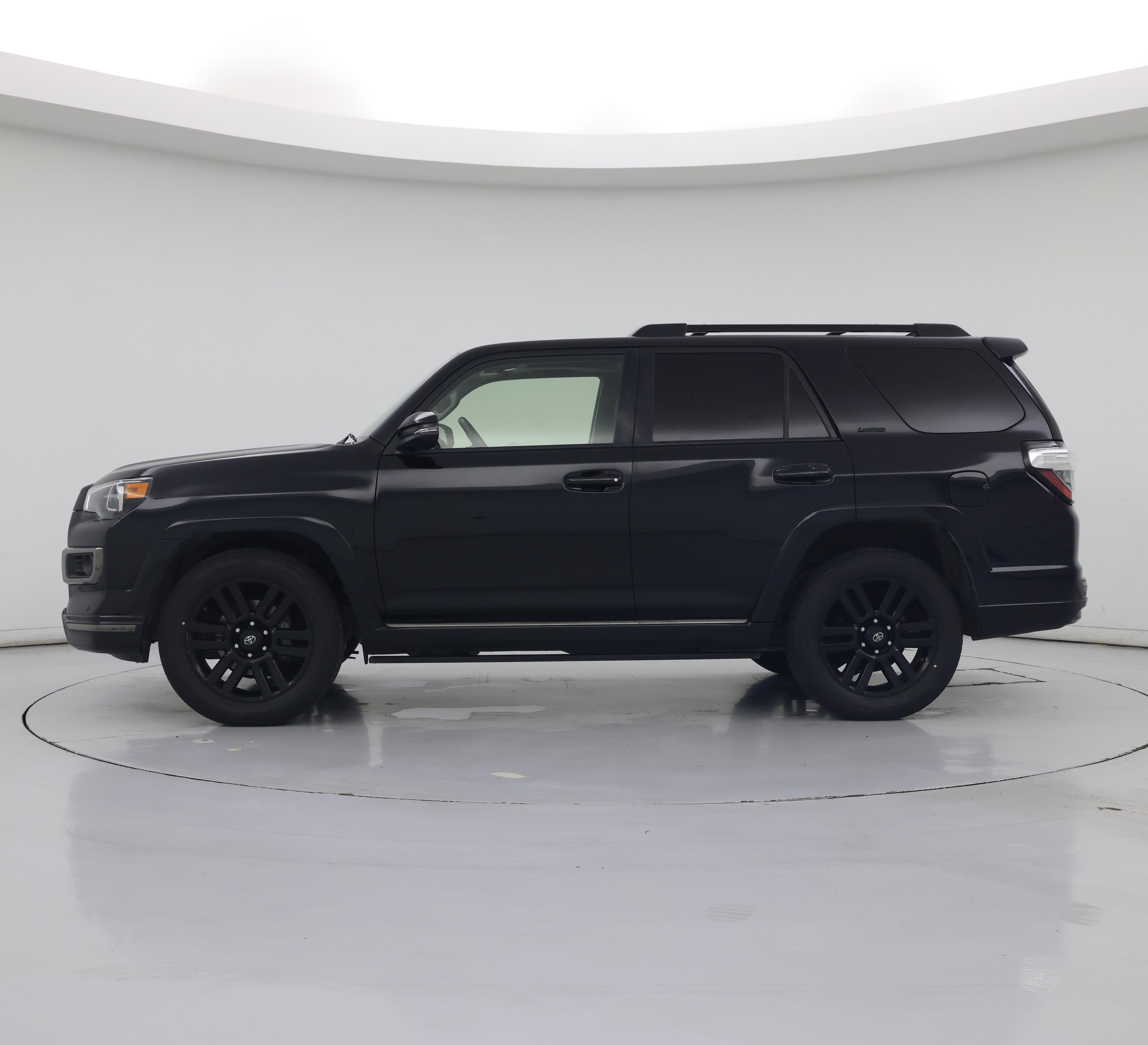 Thumbnail: 2021 Toyota 4Runner - 3