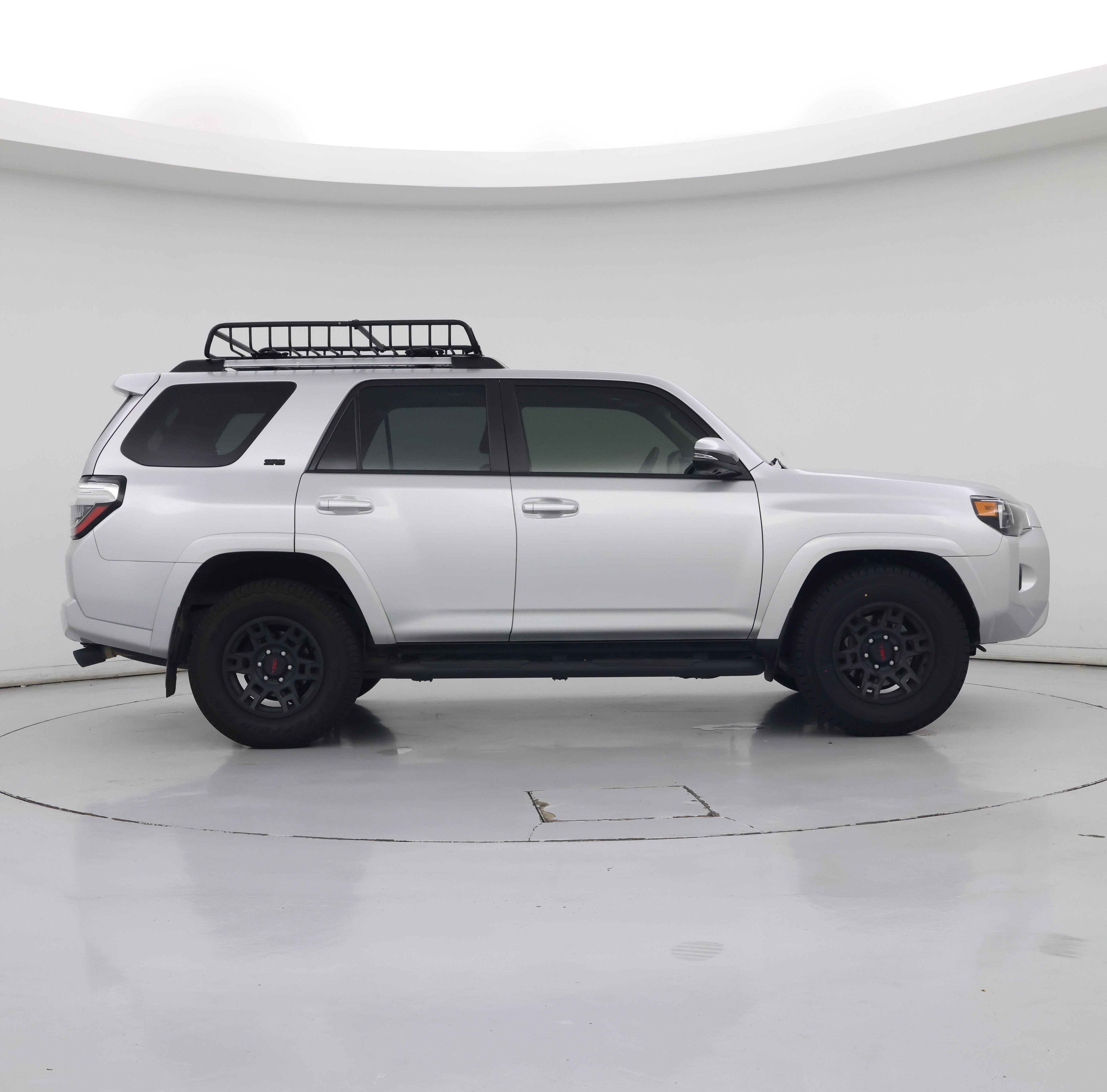 Thumbnail: 2023 Toyota 4Runner - 7