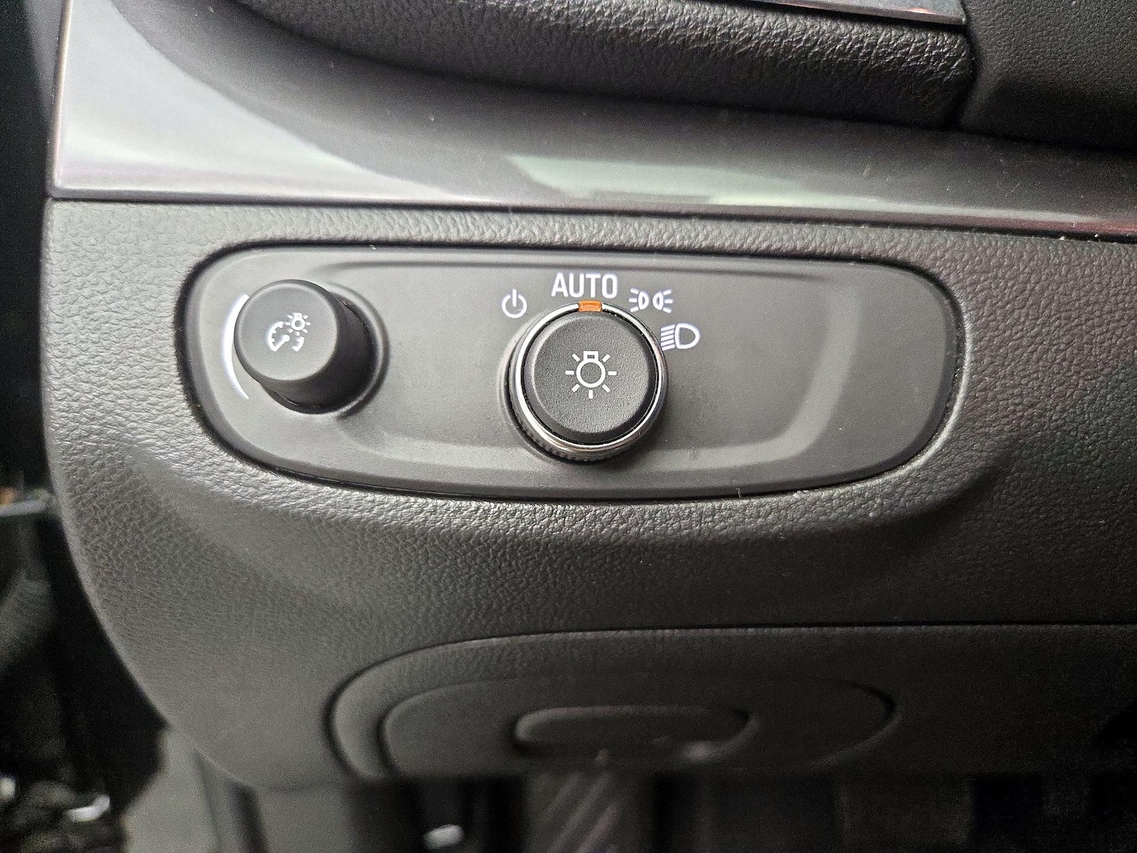 2022 Buick Encore Preferred - Photo 14