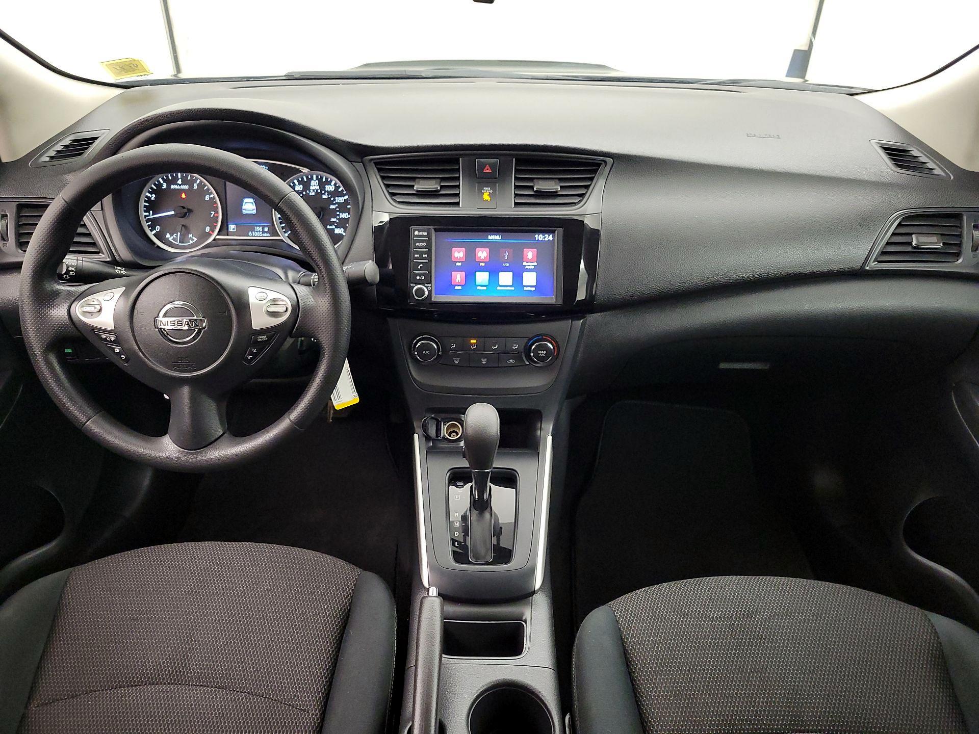 Thumbnail: 2019 Nissan Sentra - 9