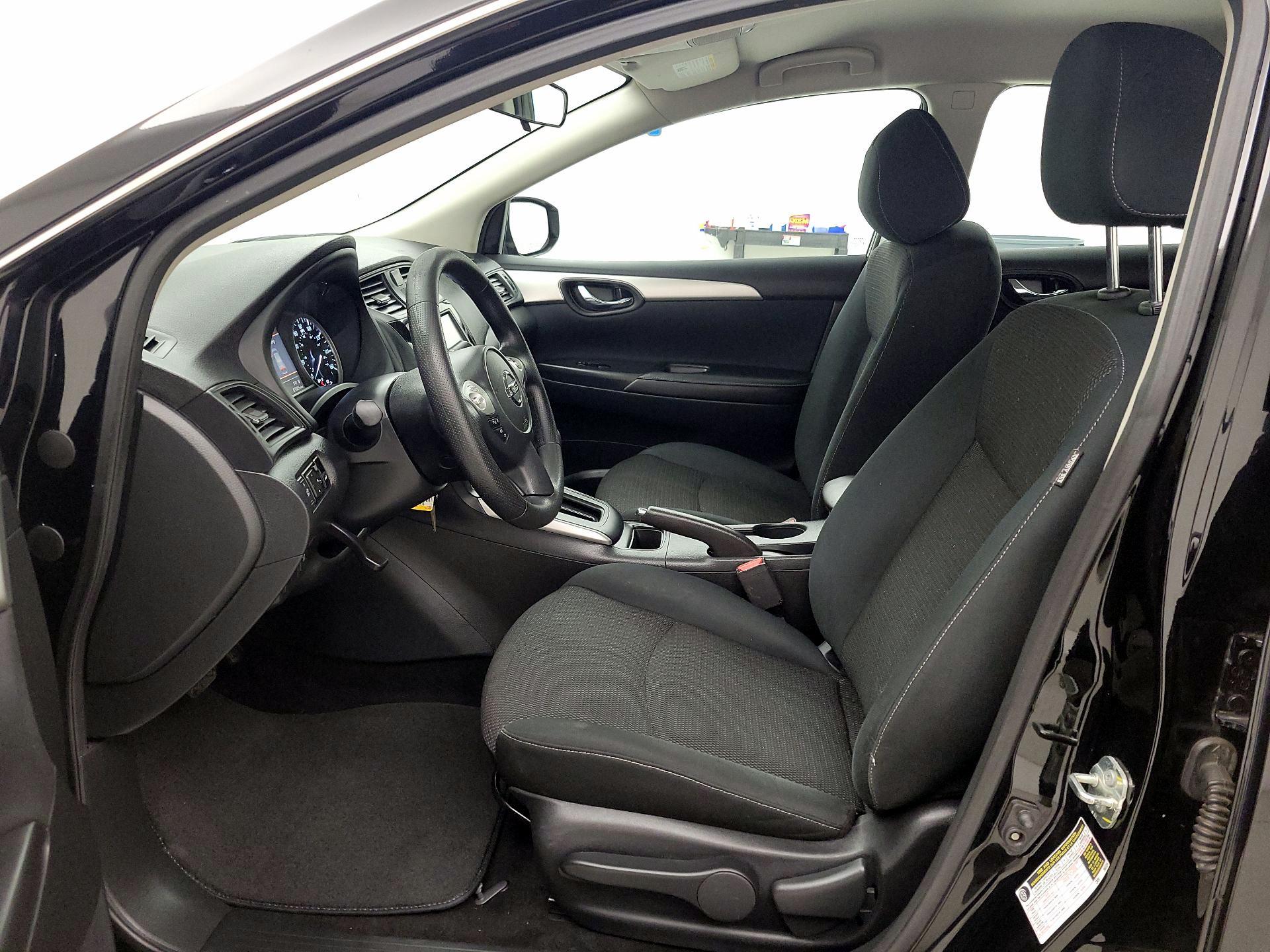 Thumbnail: 2019 Nissan Sentra - 11