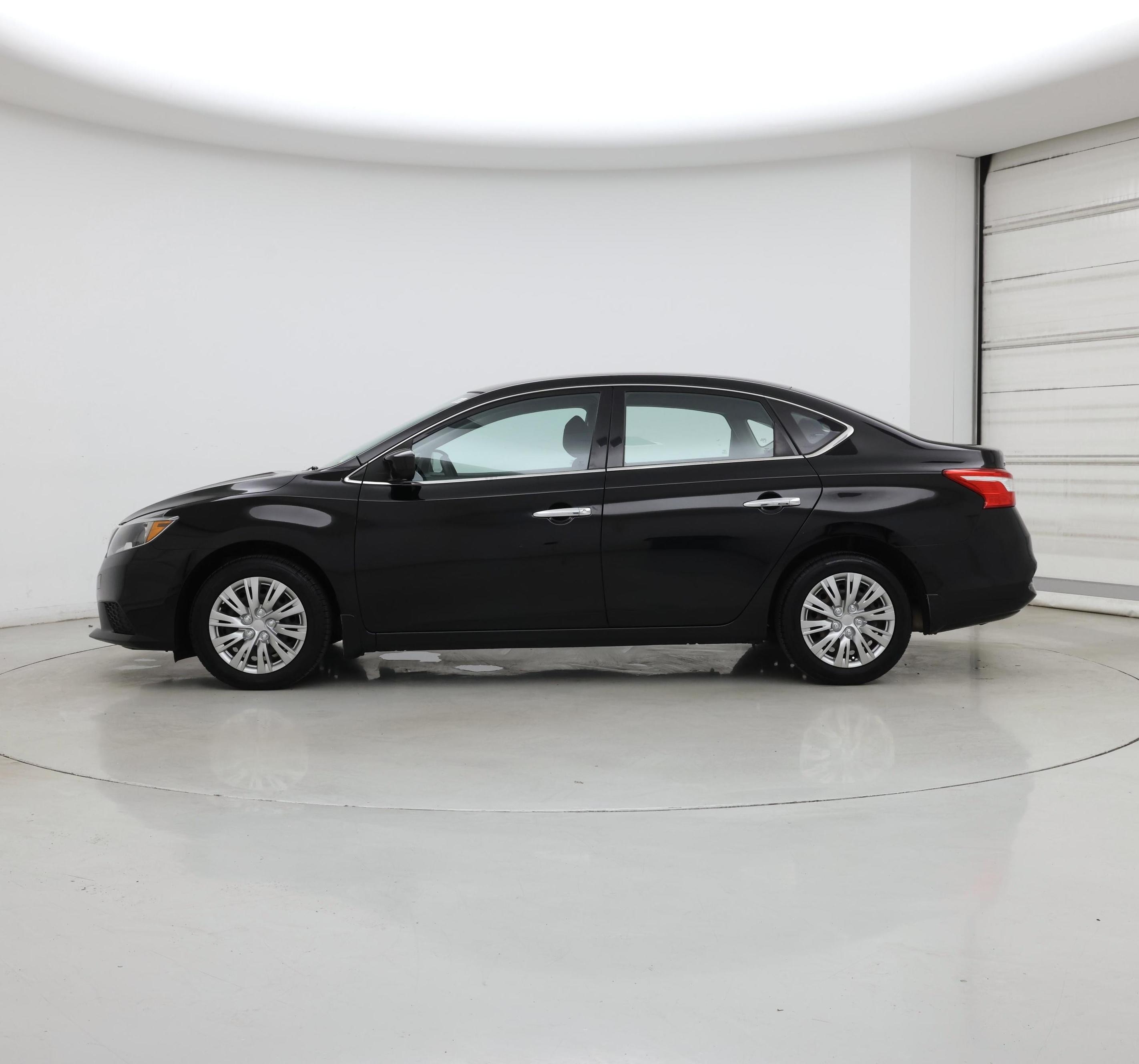 Thumbnail: 2019 Nissan Sentra - 3