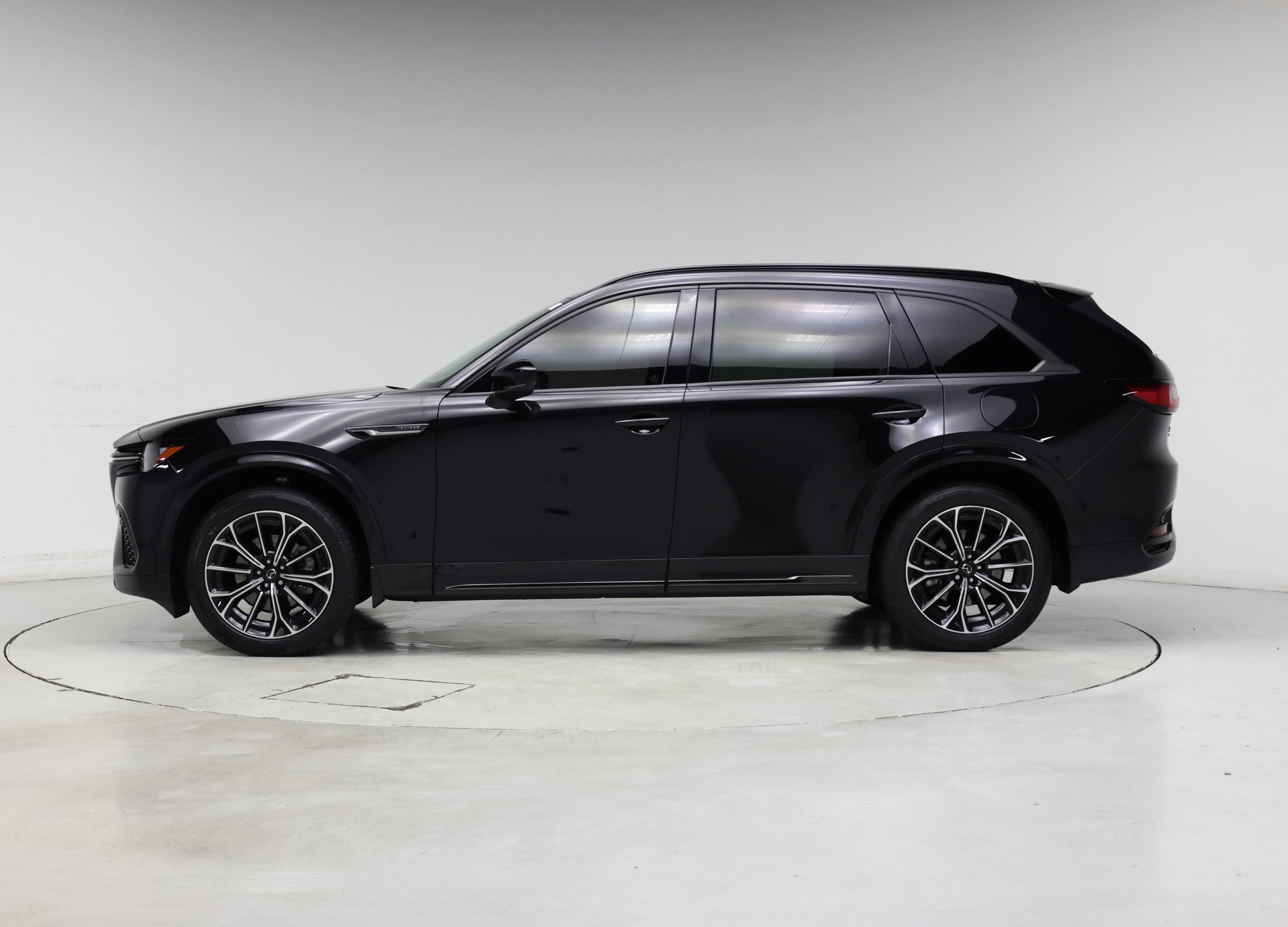 Thumbnail: 2025 Mazda CX-70 - 3