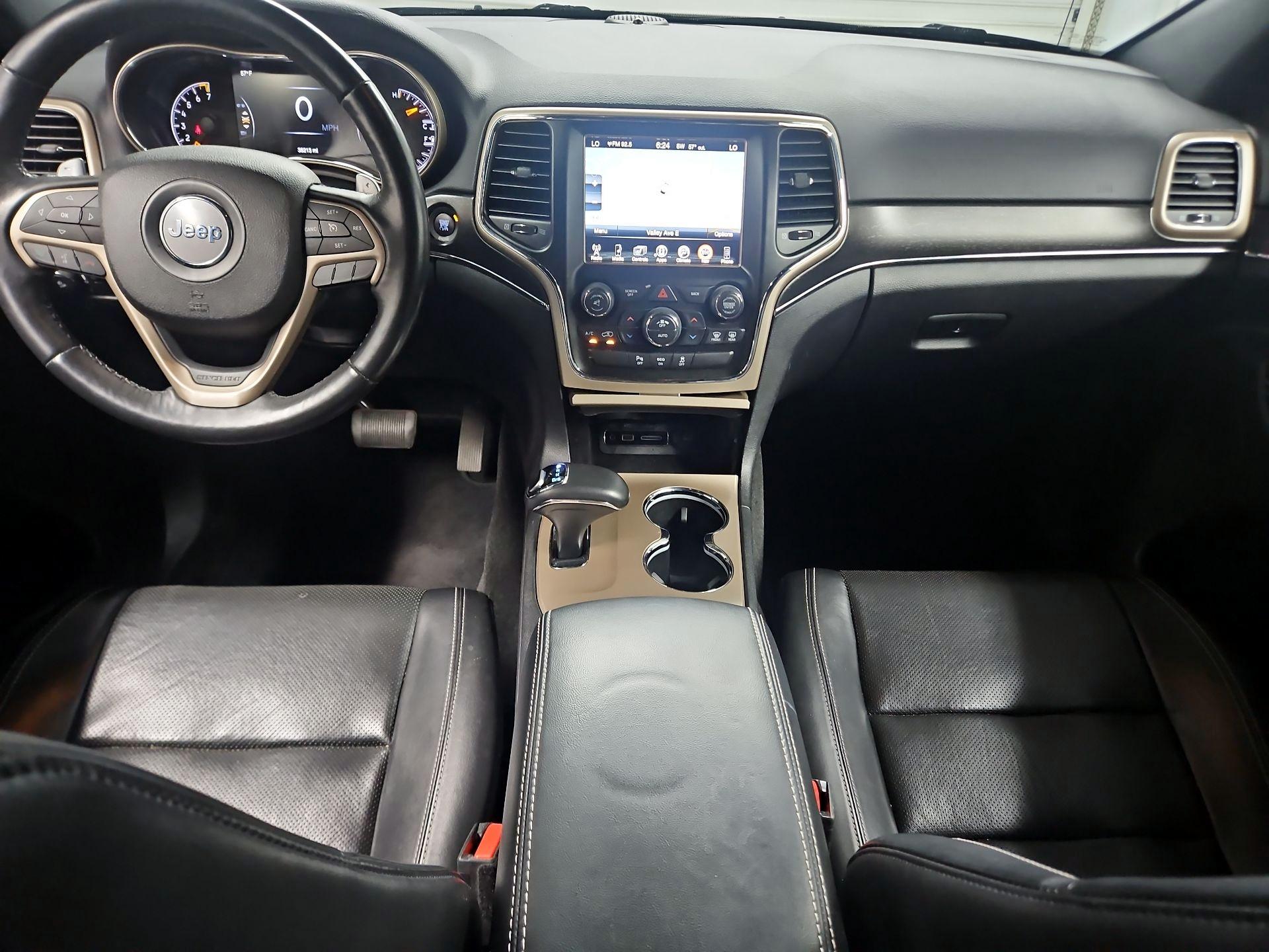 Thumbnail: 2015 Jeep Grand Cherokee - 9