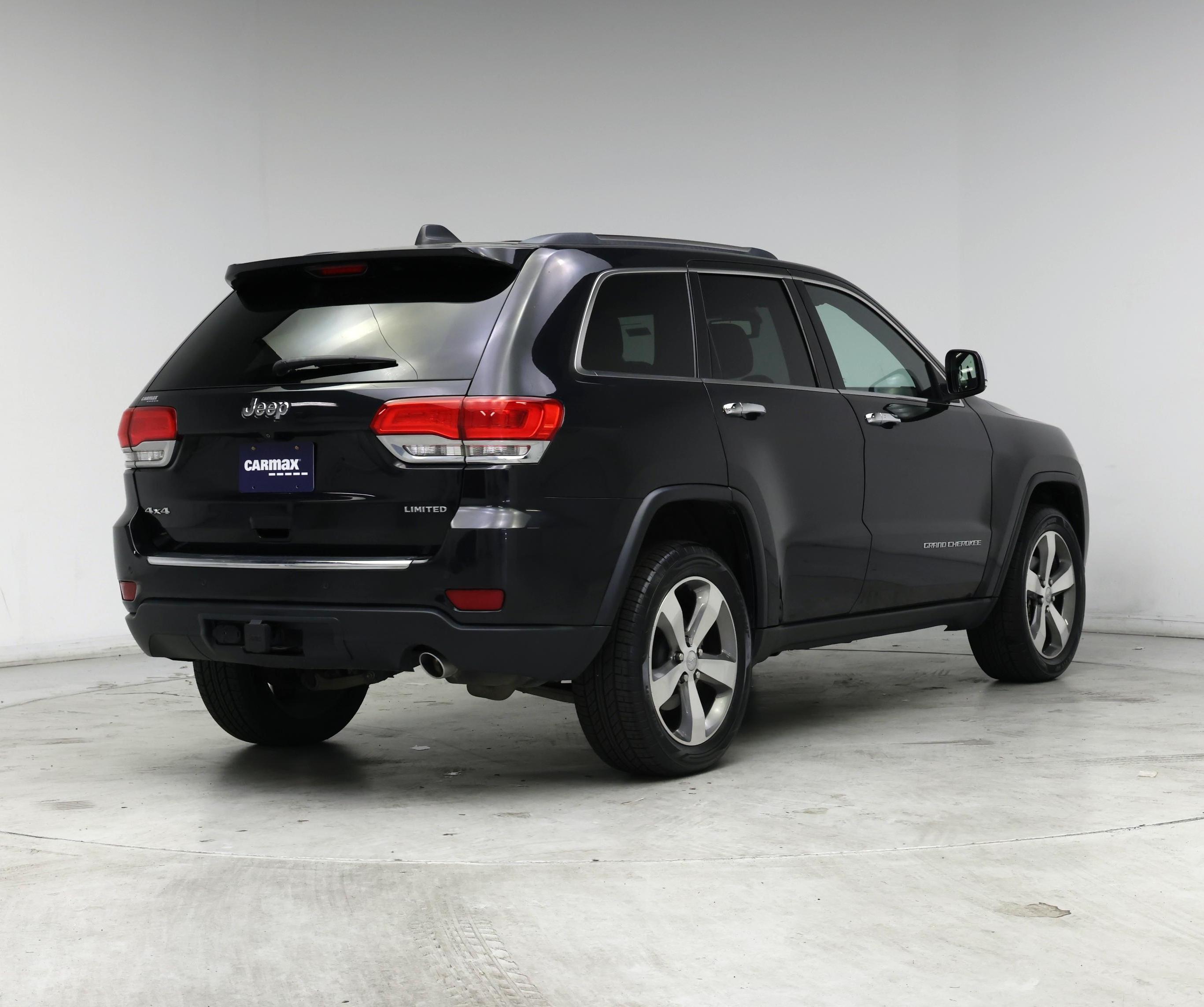 Thumbnail: 2015 Jeep Grand Cherokee - 8