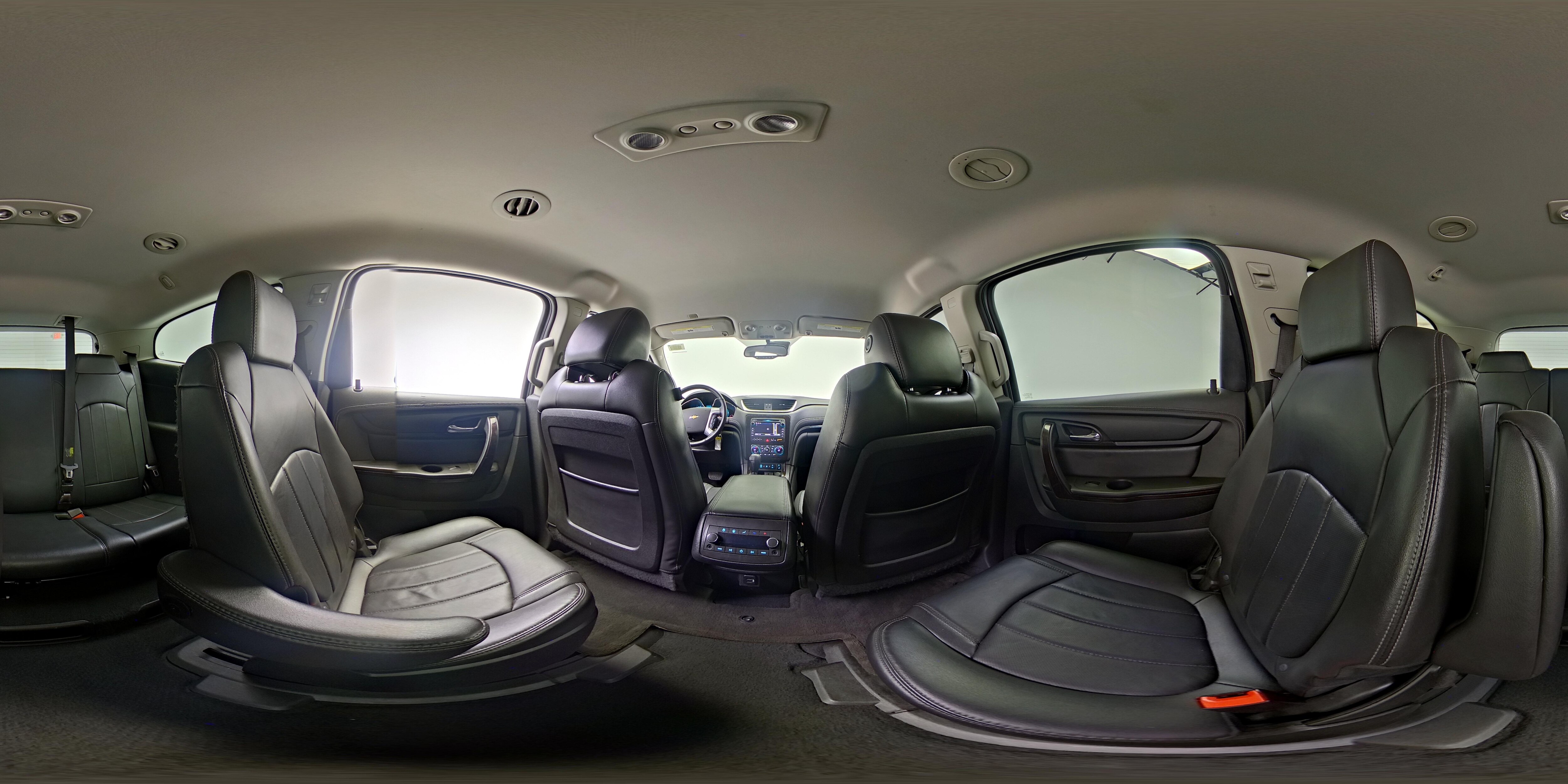 2016 Chevrolet Traverse LTZ - Photo 28