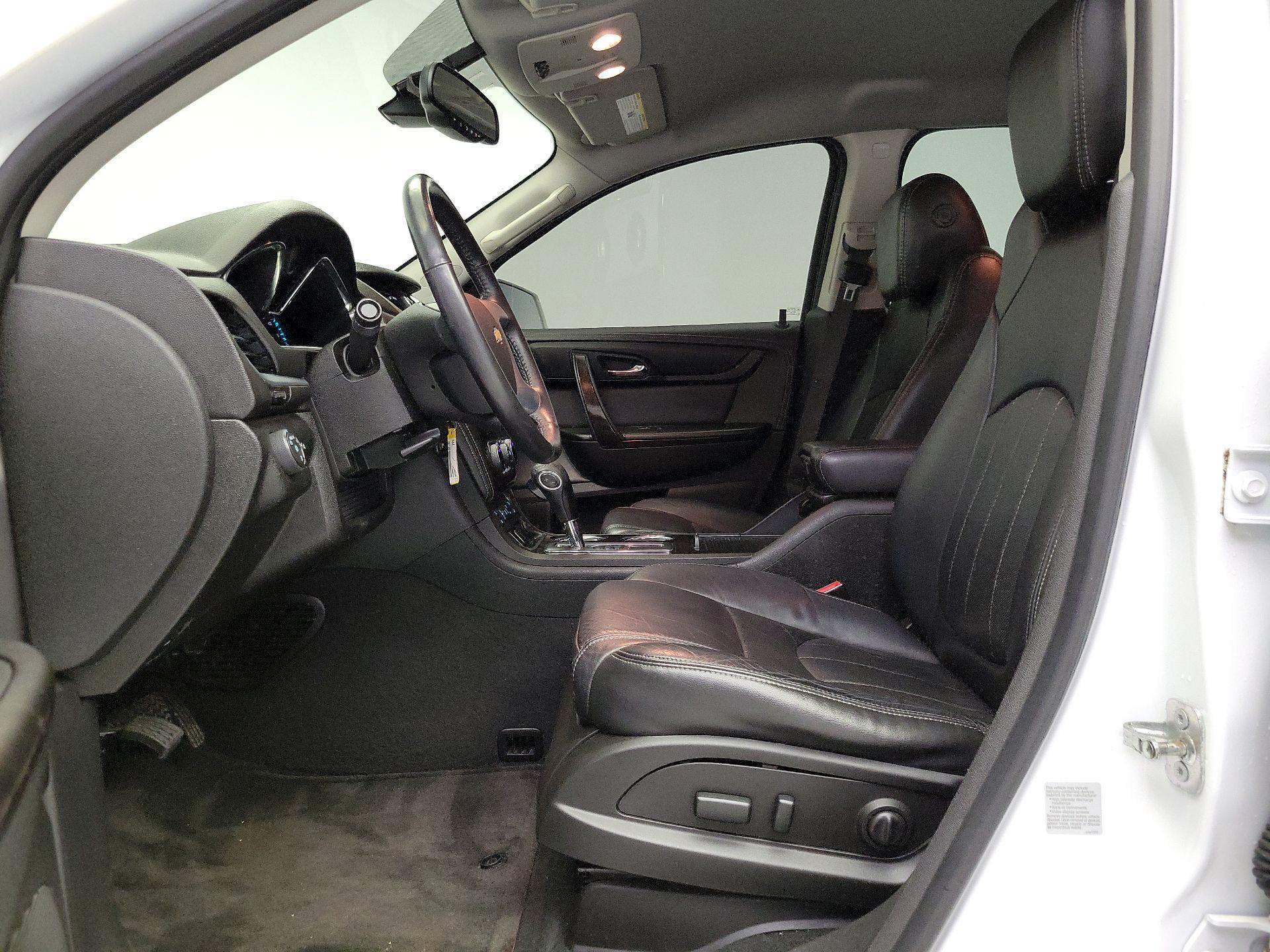 Thumbnail: 2016 Chevrolet Traverse - 11