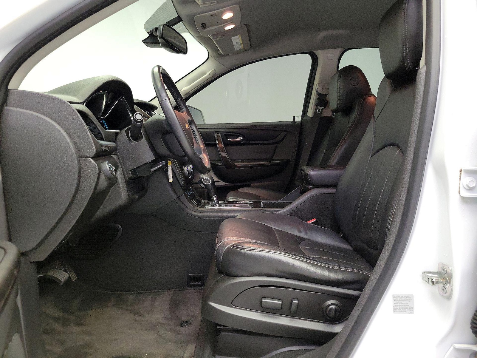 2016 Chevrolet Traverse LTZ - Photo 12