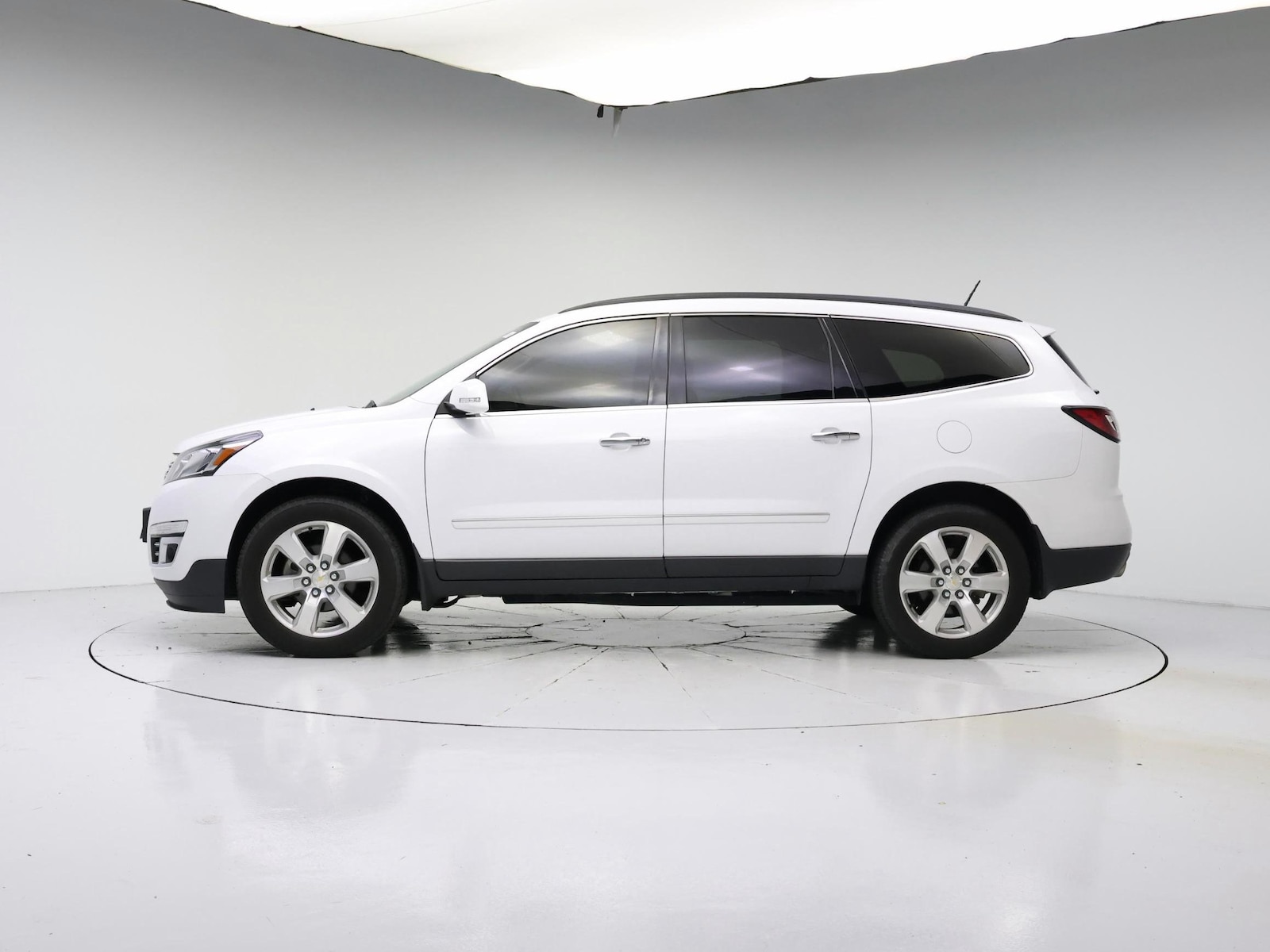 2016 Chevrolet Traverse LTZ - Photo 4
