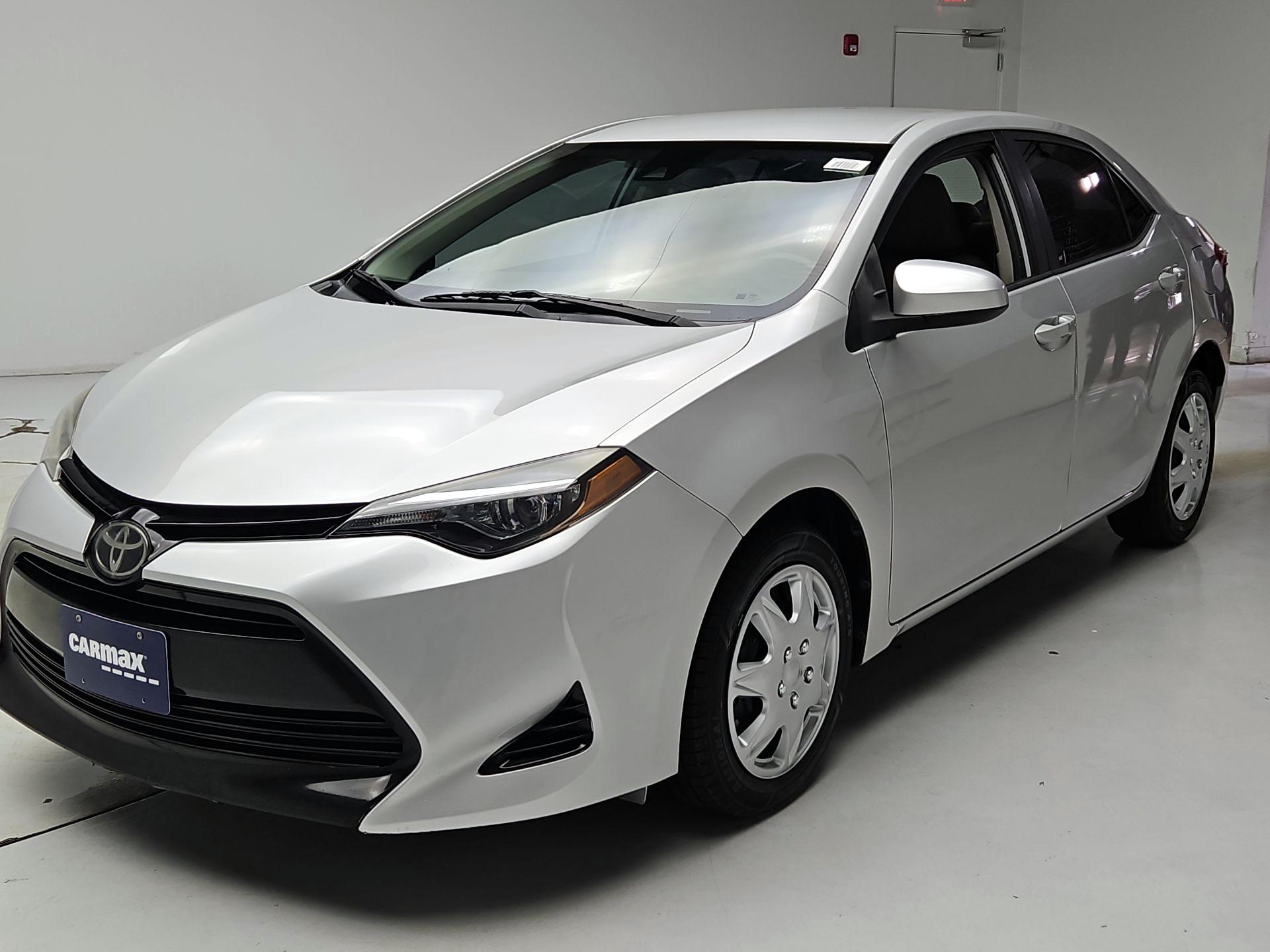 Thumbnail: 2018 Toyota Corolla - 3