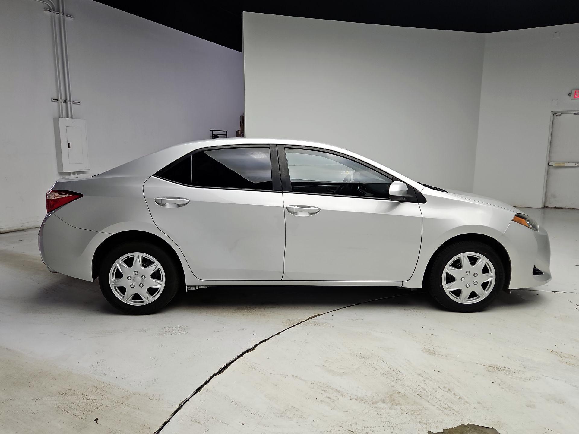 Thumbnail: 2018 Toyota Corolla - 4