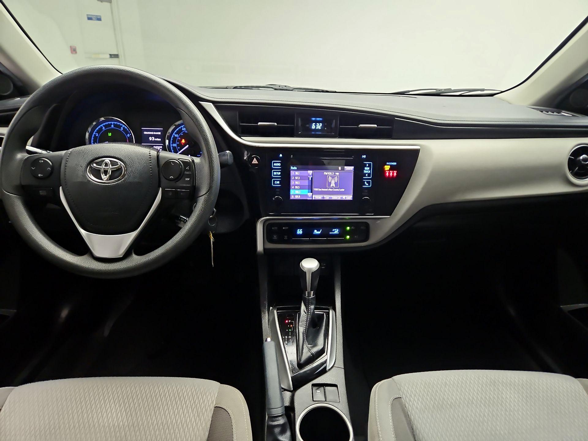 Thumbnail: 2018 Toyota Corolla - 8