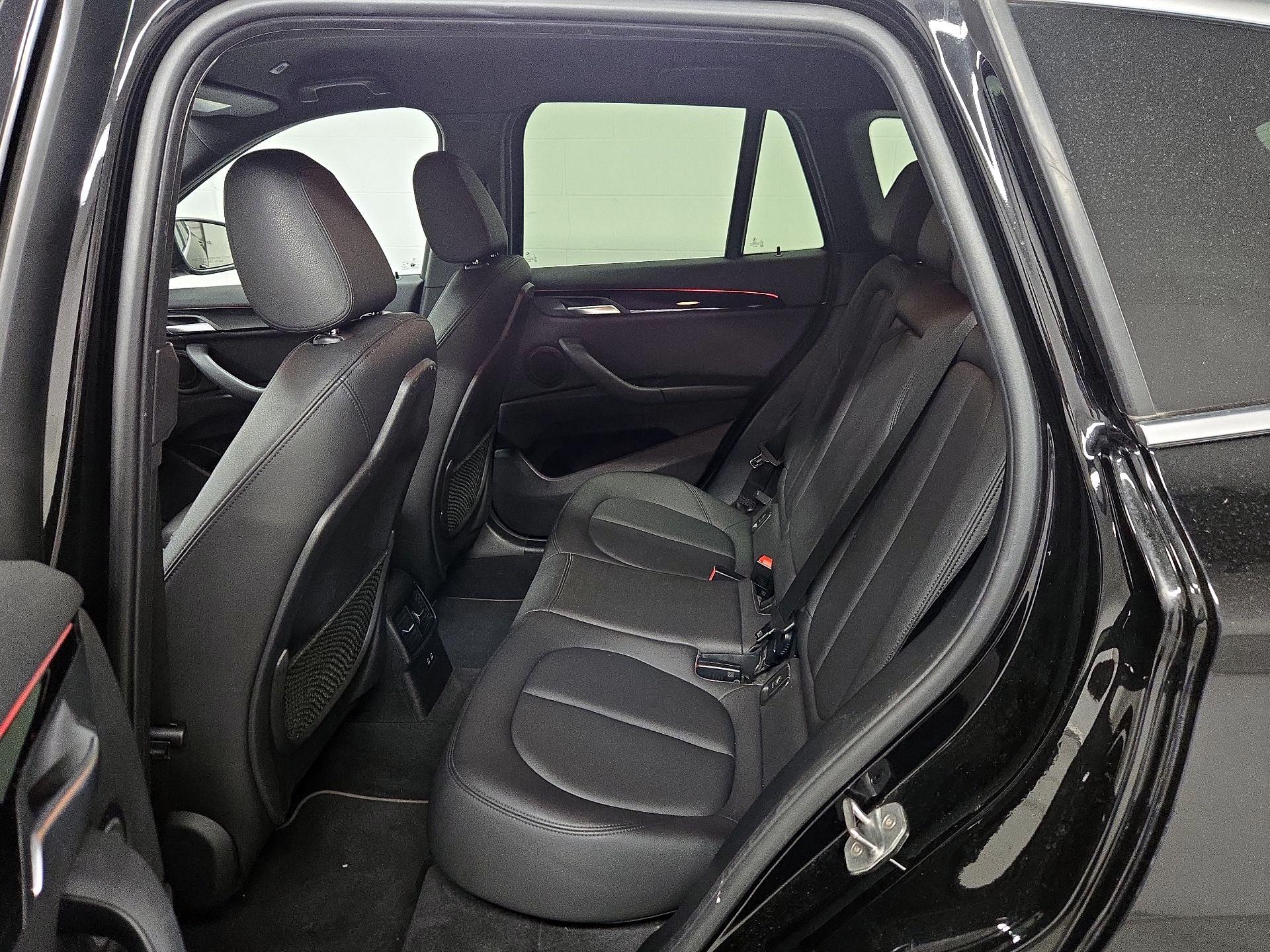 Thumbnail: 2020 BMW X1 - 20