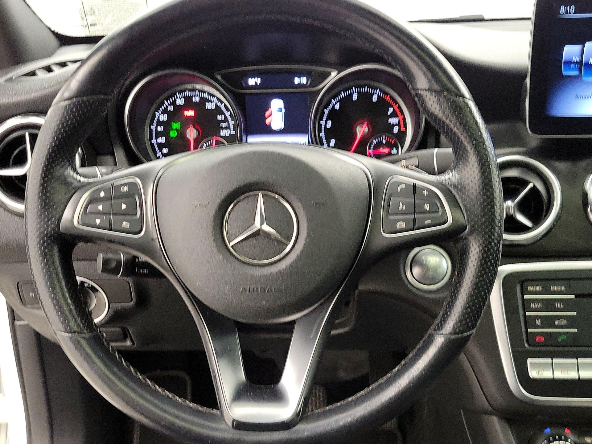 Thumbnail: 2019 Mercedes-Benz GLA - 10