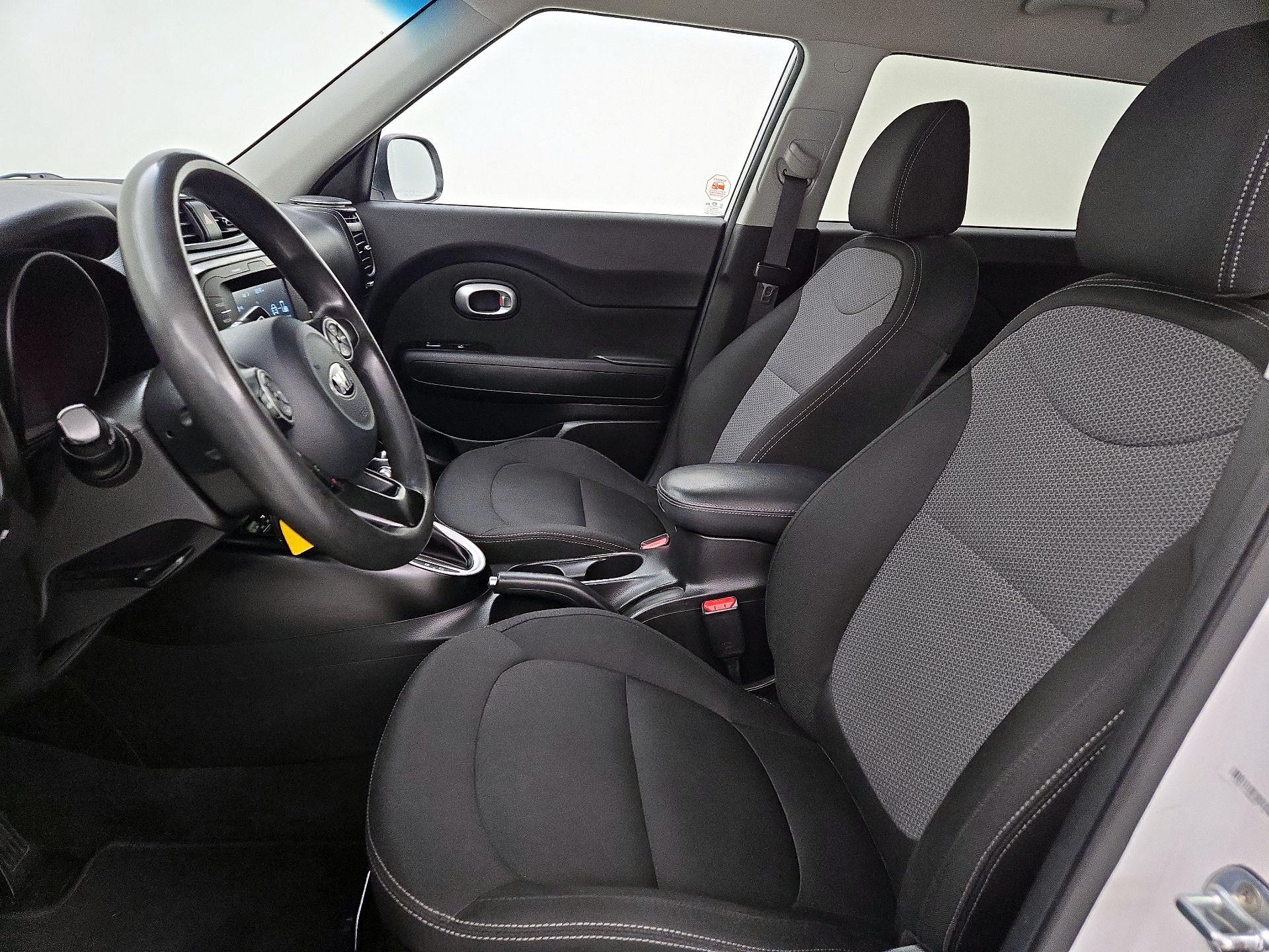 Thumbnail: 2018 Kia Soul - 11