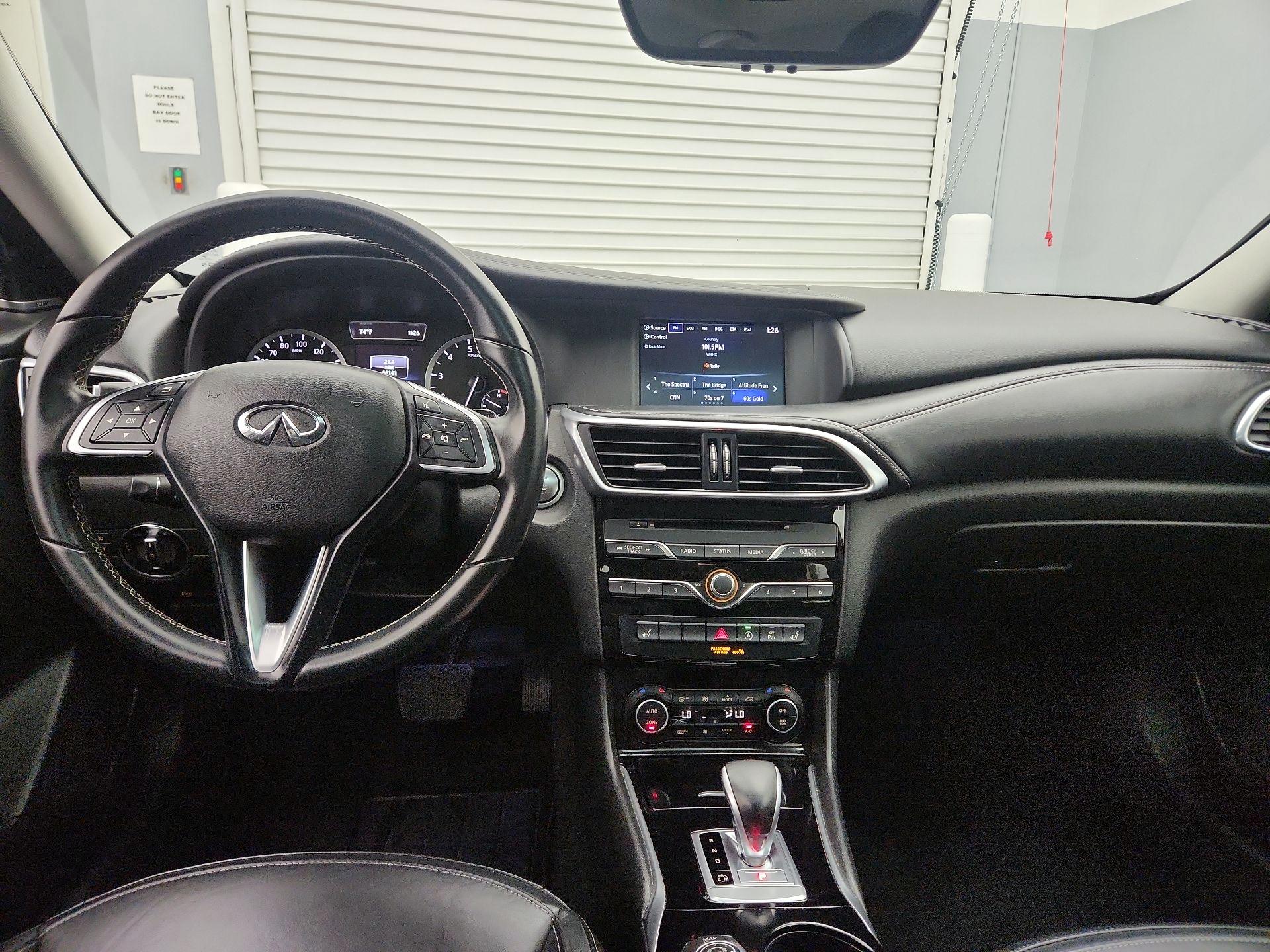 Thumbnail: 2018 INFINITI QX30 - 9