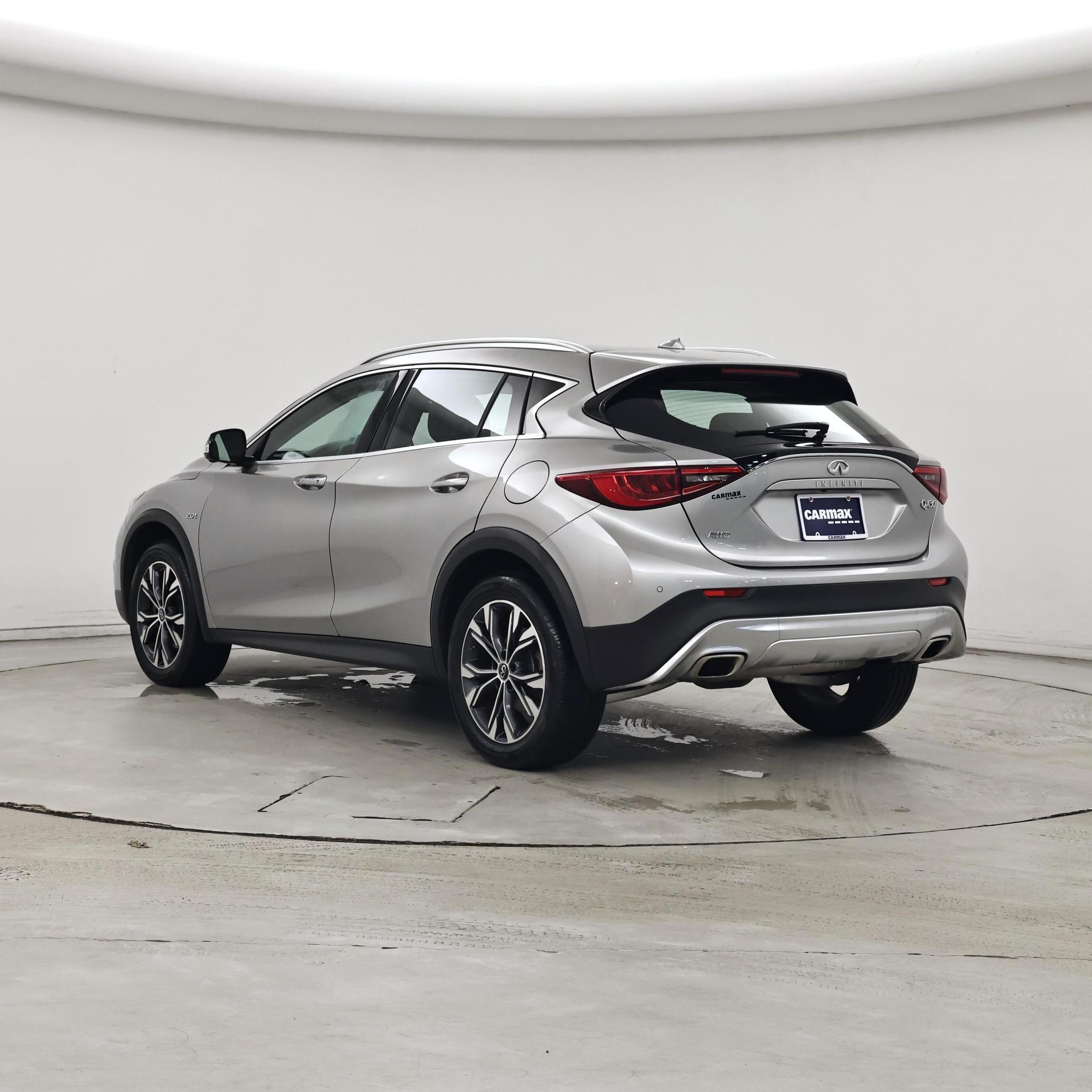 Thumbnail: 2018 INFINITI QX30 - 2