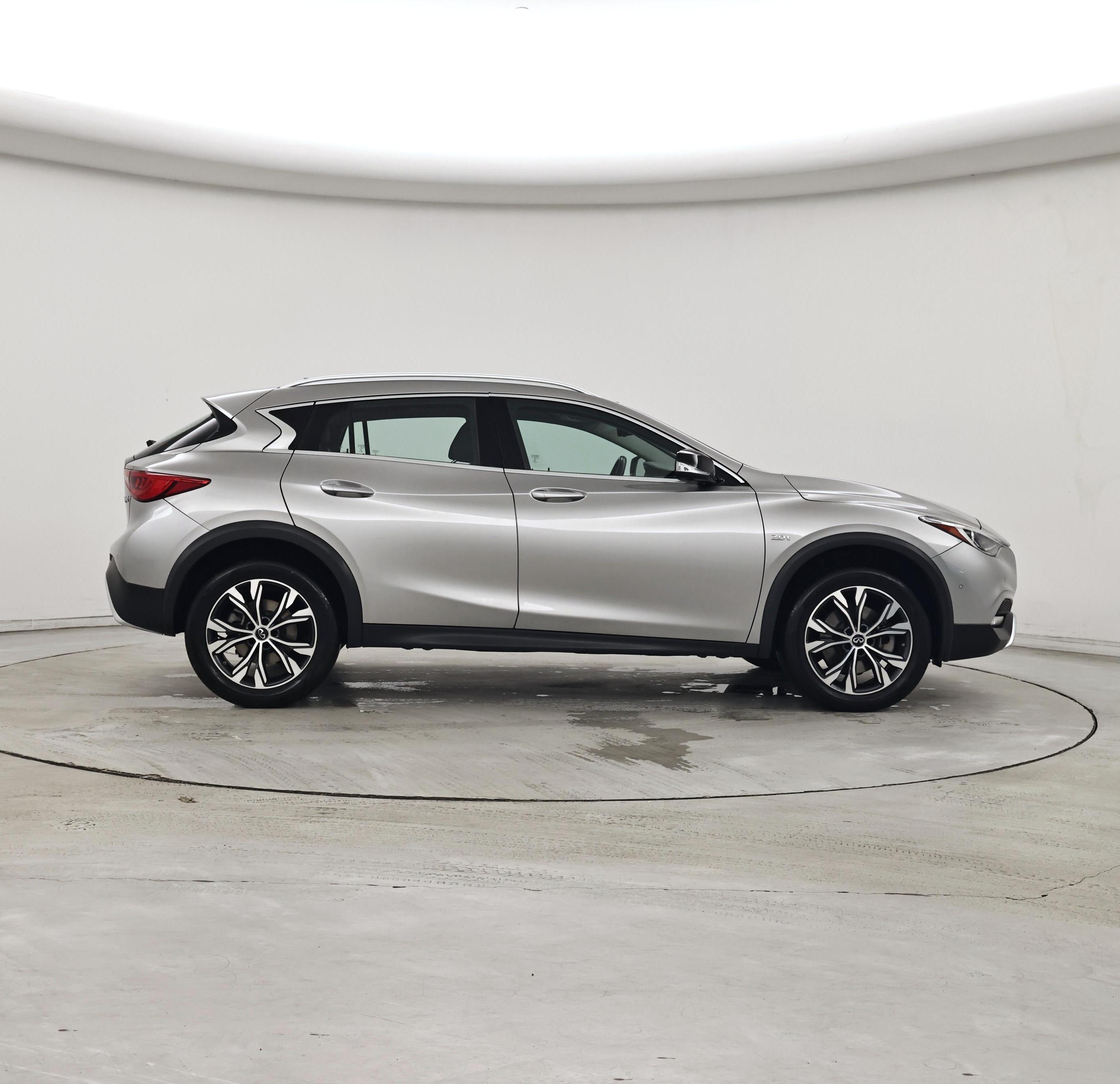 Thumbnail: 2018 INFINITI QX30 - 7