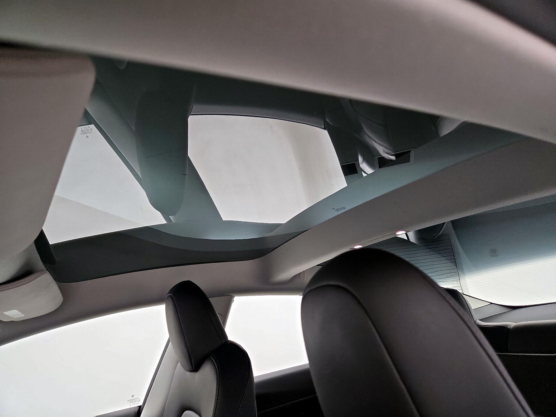 Thumbnail: 2023 Tesla Model 3 - 18