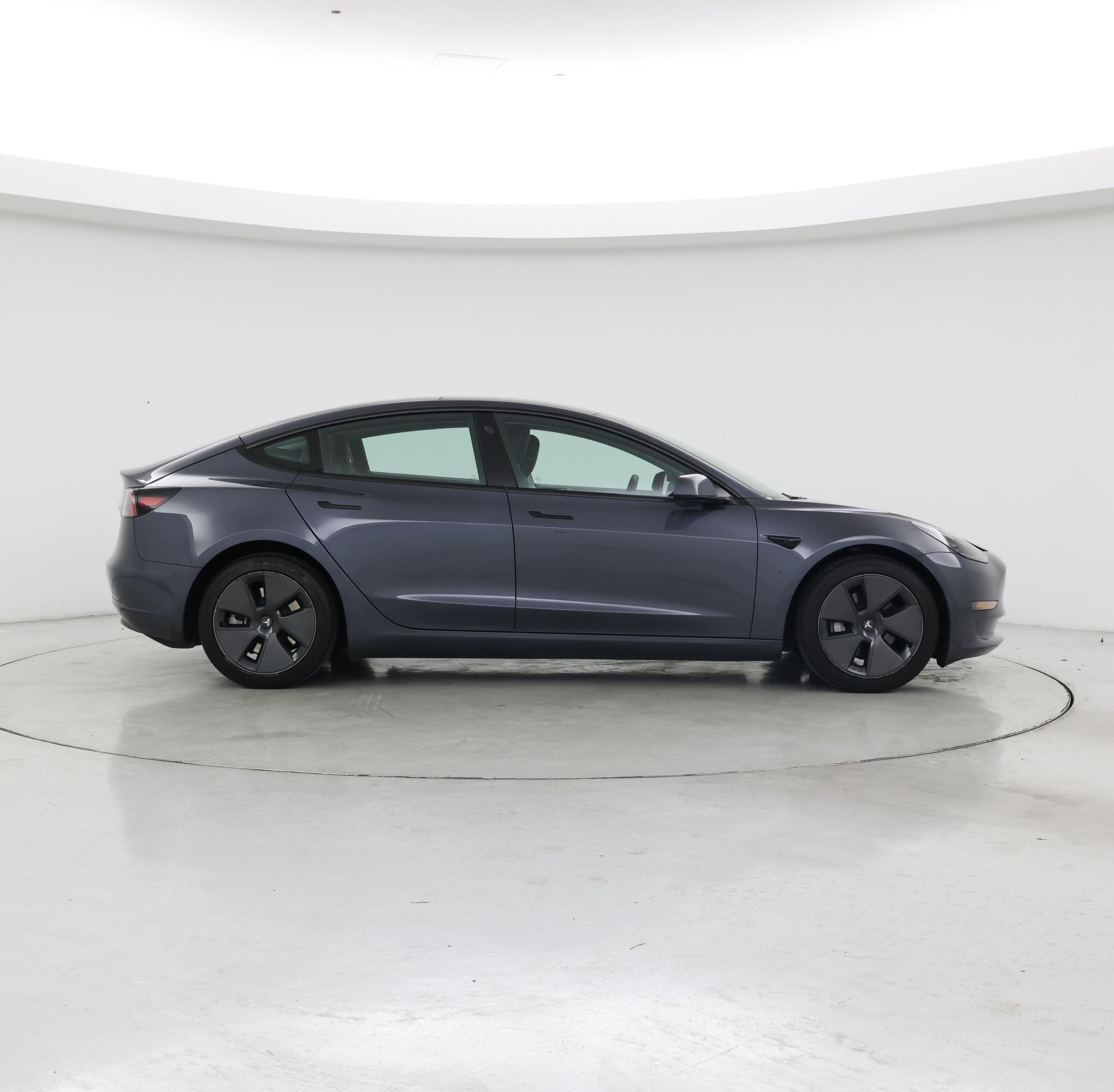 Thumbnail: 2023 Tesla Model 3 - 7