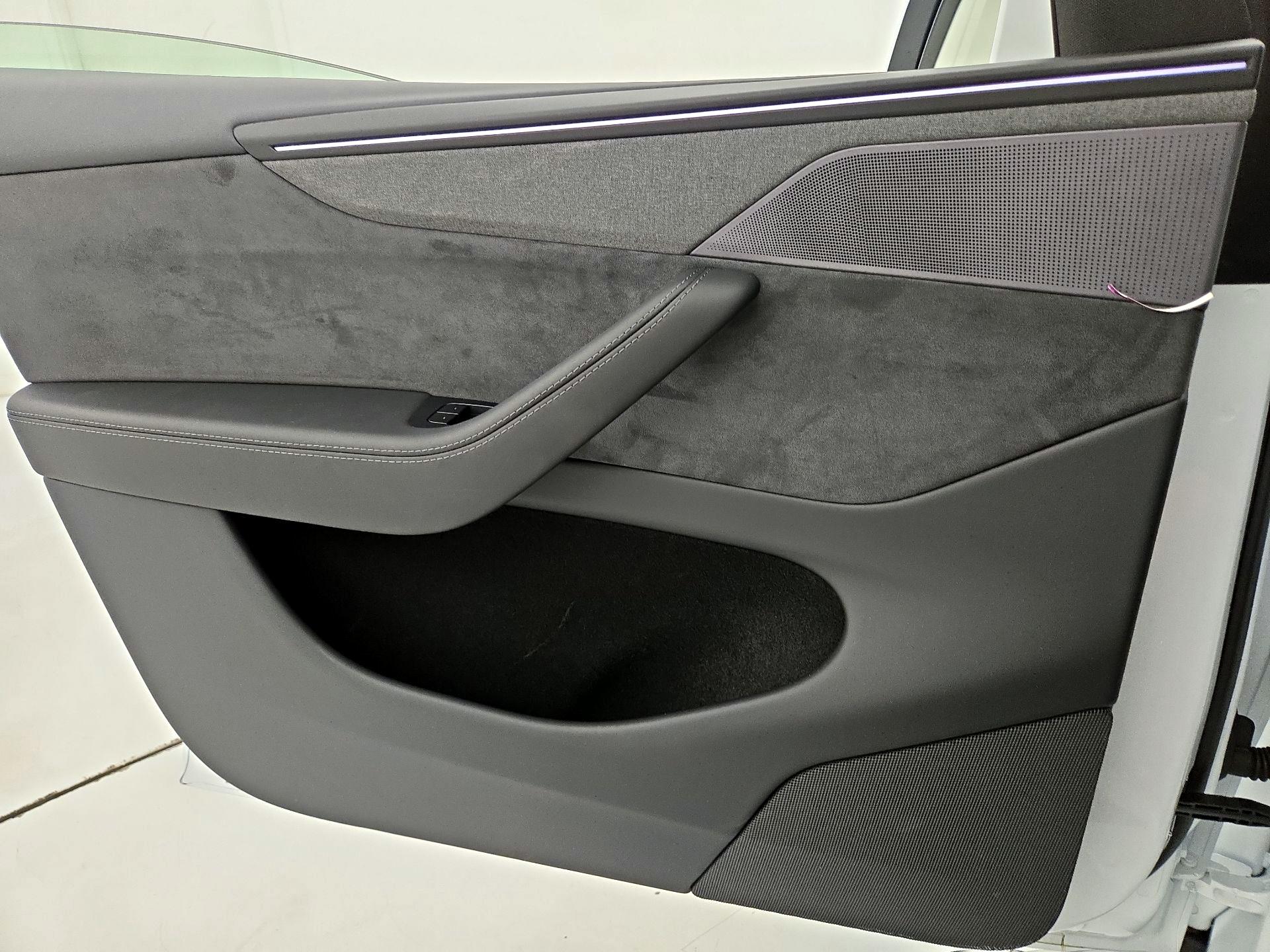 Thumbnail: 2026 Tesla Model Y - 12