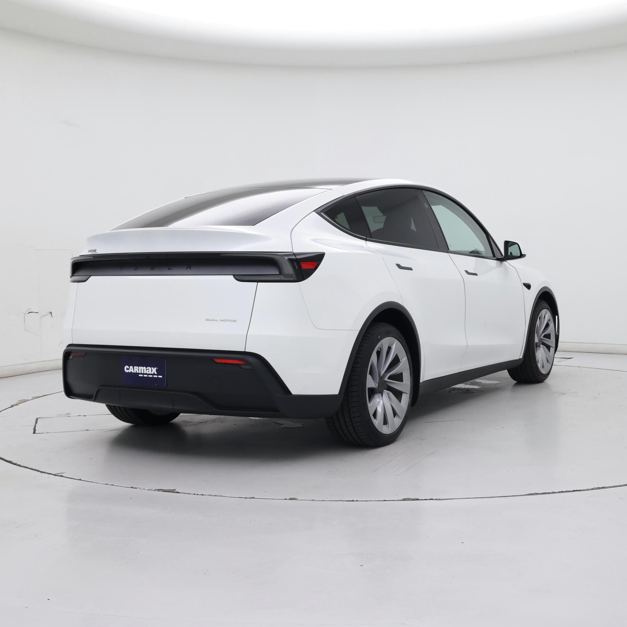 Thumbnail: 2026 Tesla Model Y - 8