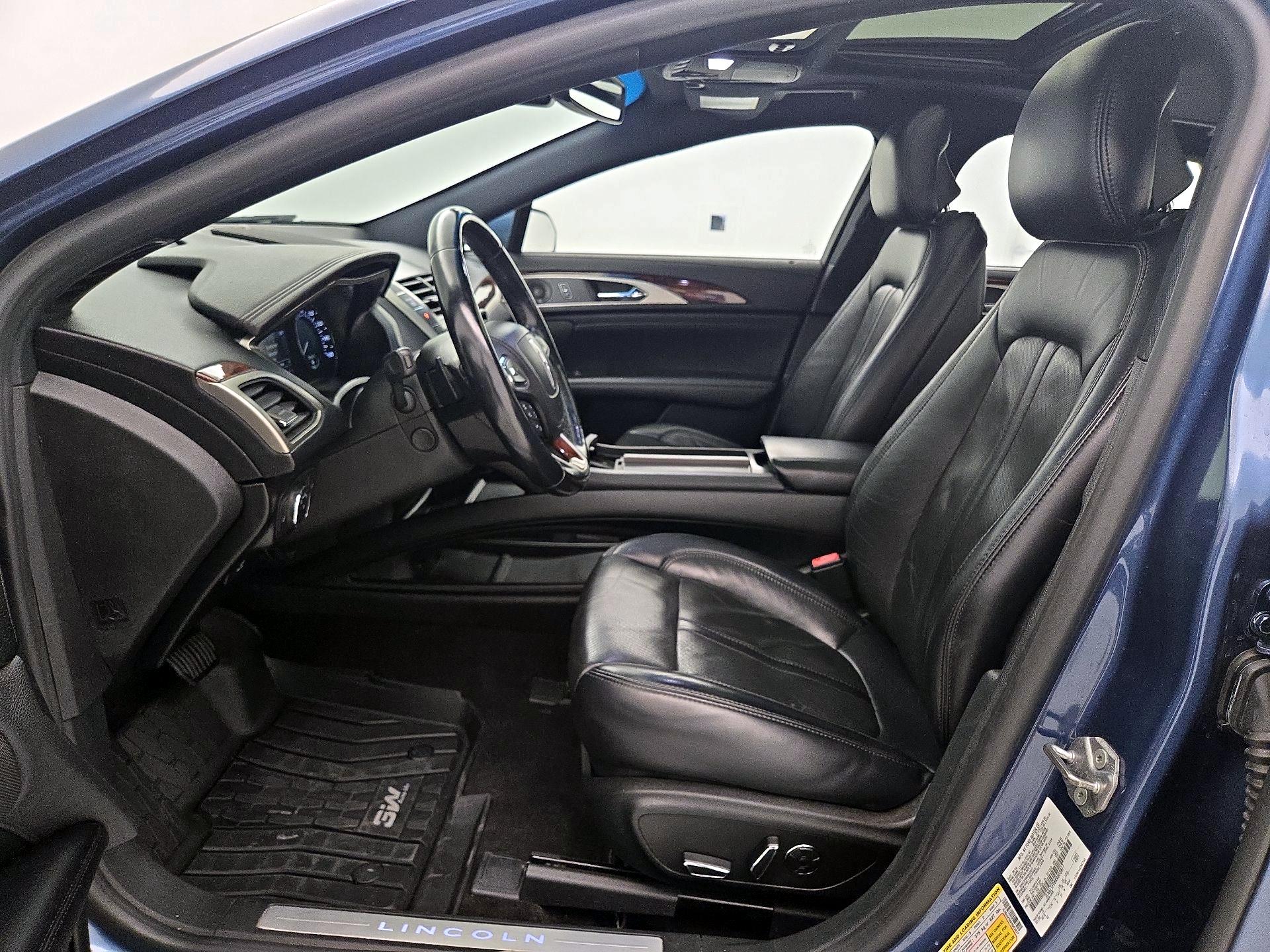 Thumbnail: 2019 Lincoln MKZ - 11