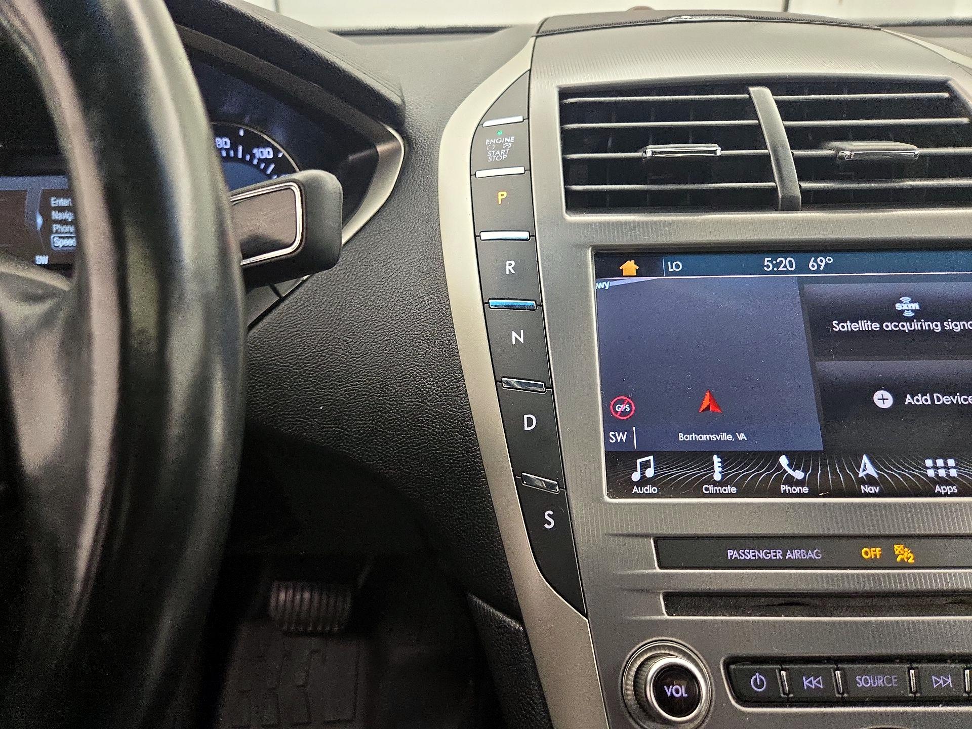 Thumbnail: 2019 Lincoln MKZ - 18