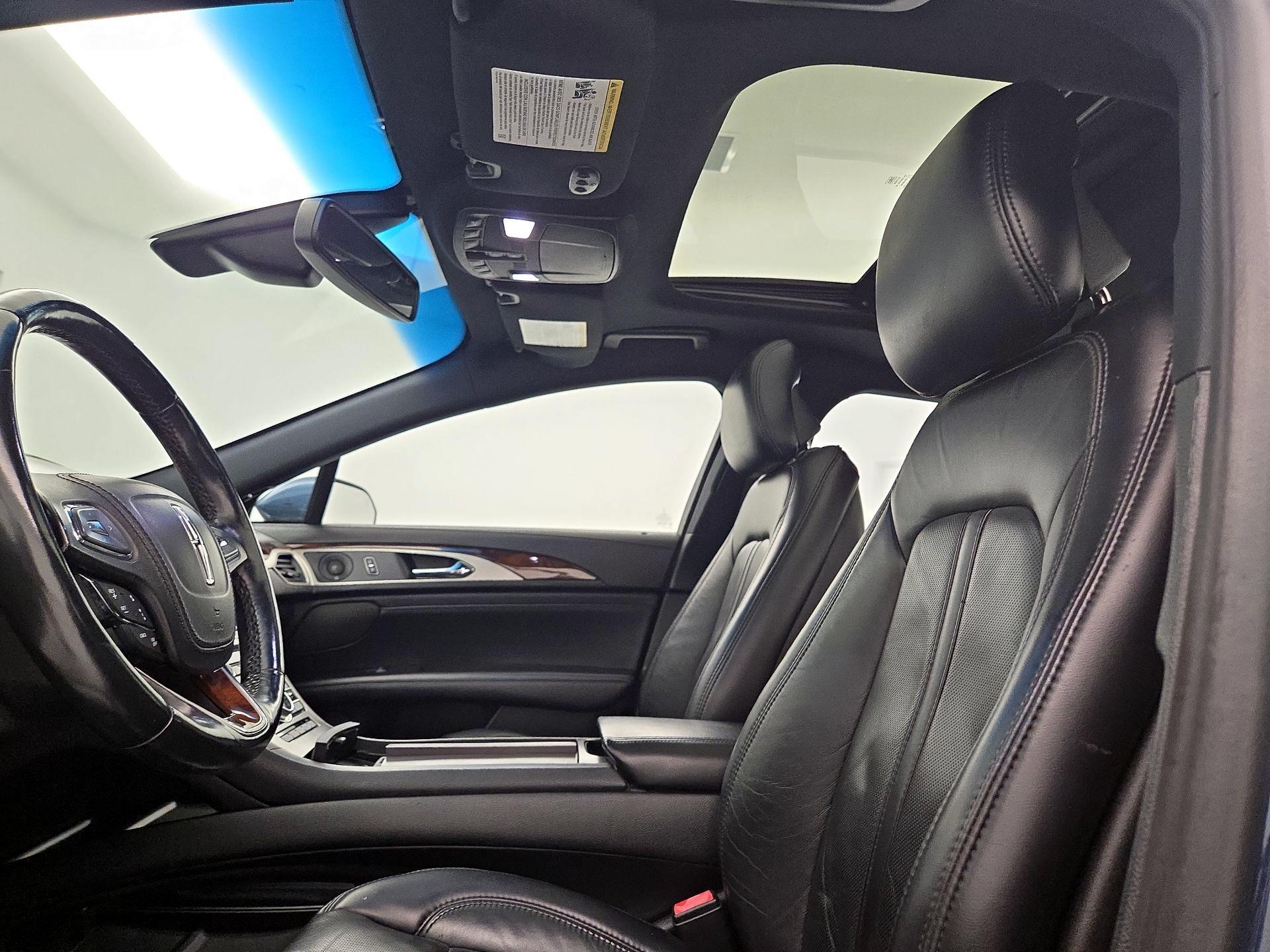 Thumbnail: 2019 Lincoln MKZ - 20