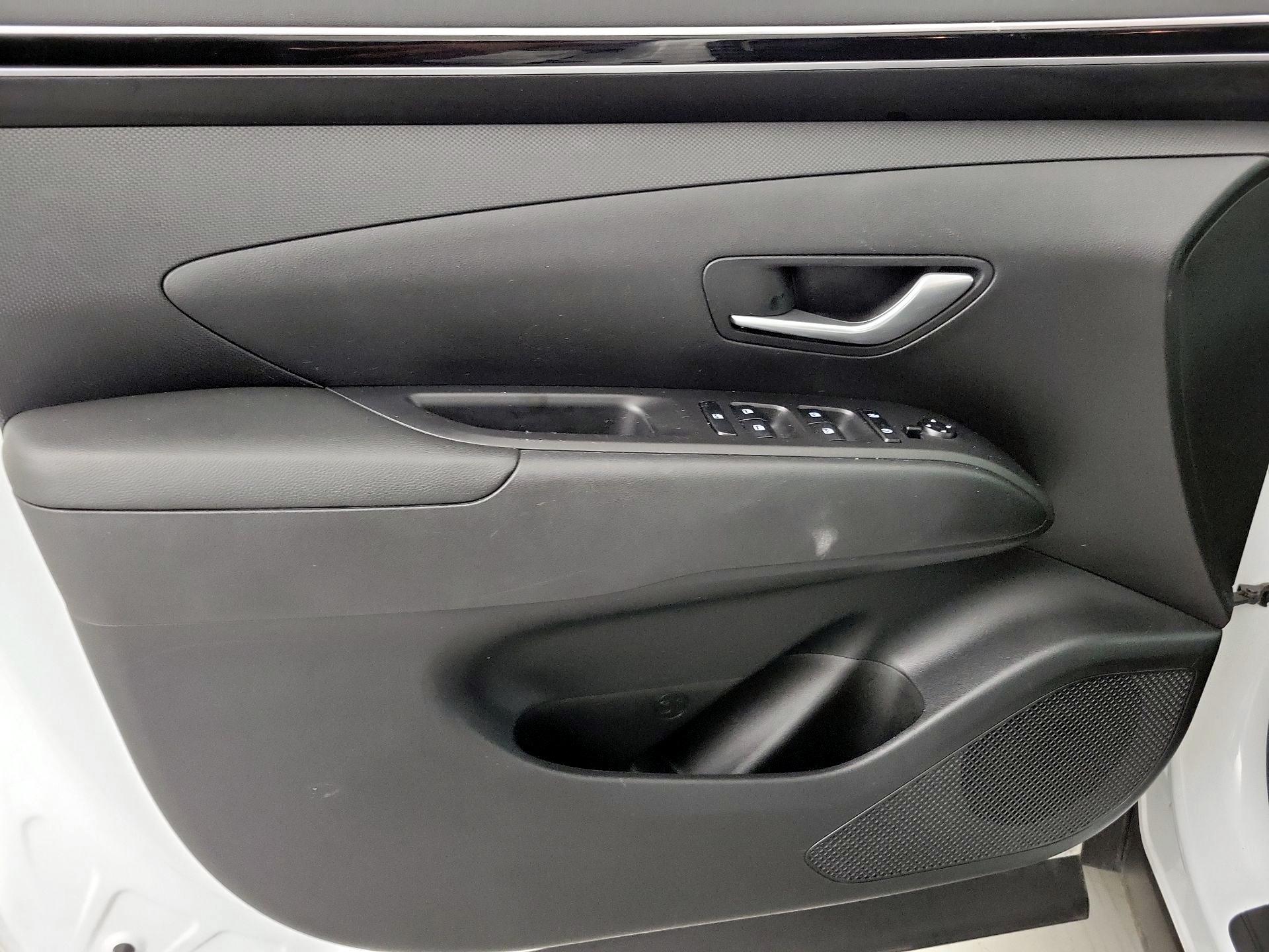 Thumbnail: 2022 Hyundai Tucson - 12