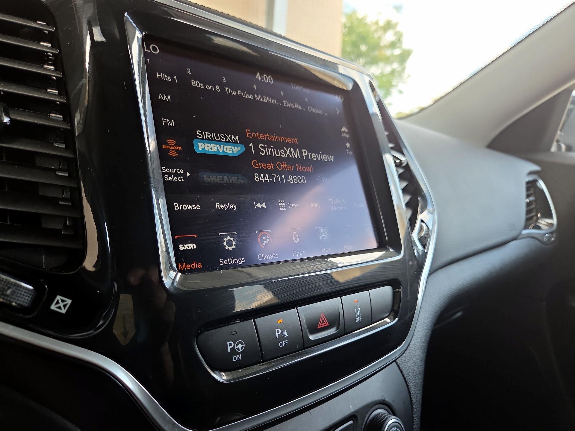 Thumbnail: 2021 Jeep Cherokee - 15