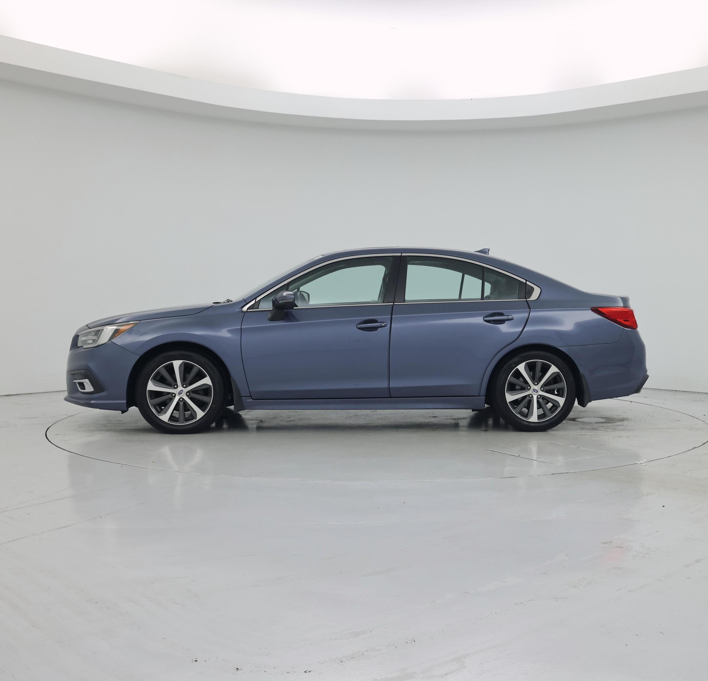 Thumbnail: 2018 Subaru Legacy - 3