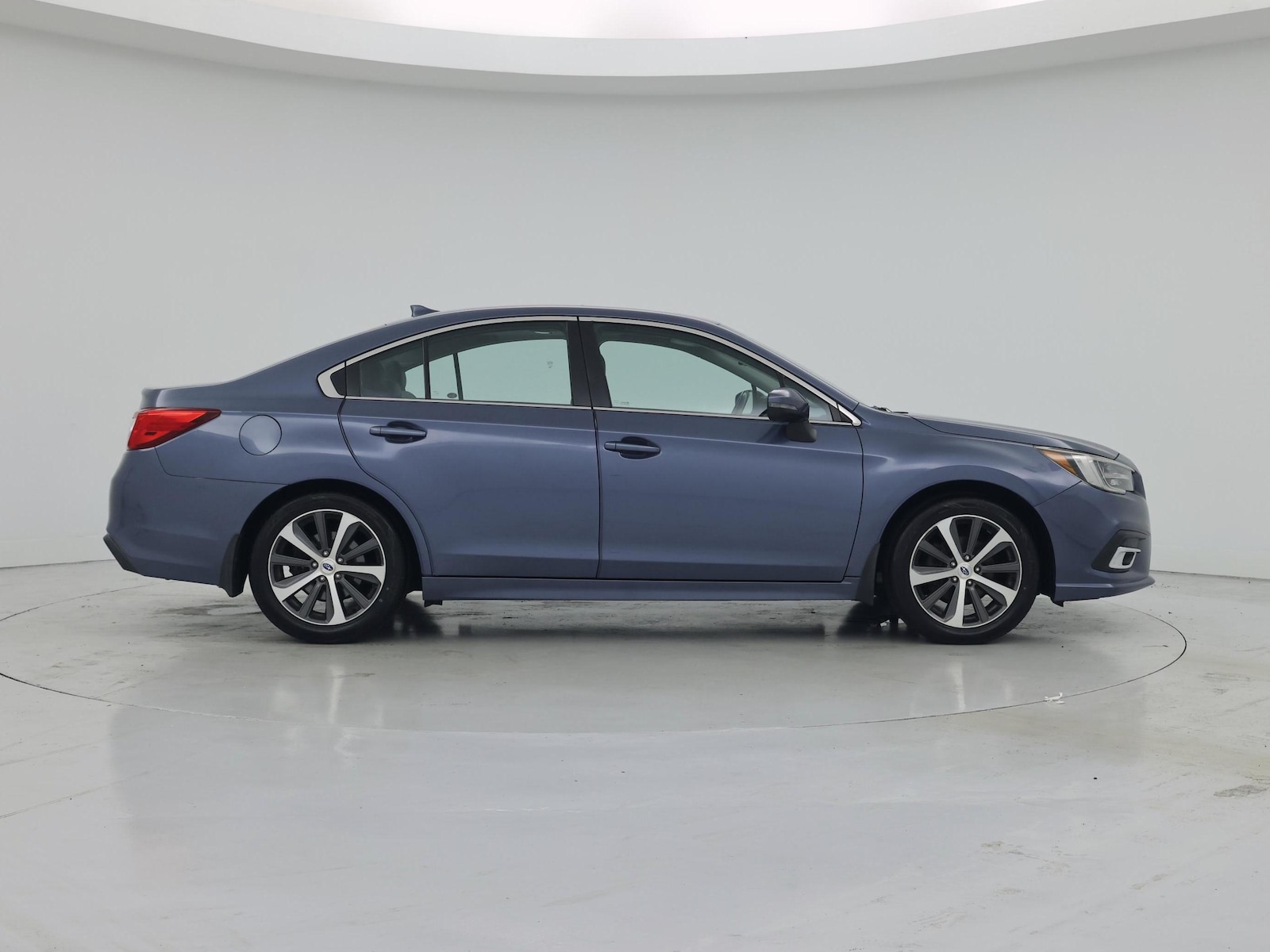 2018 Subaru Legacy Limited - Photo 8