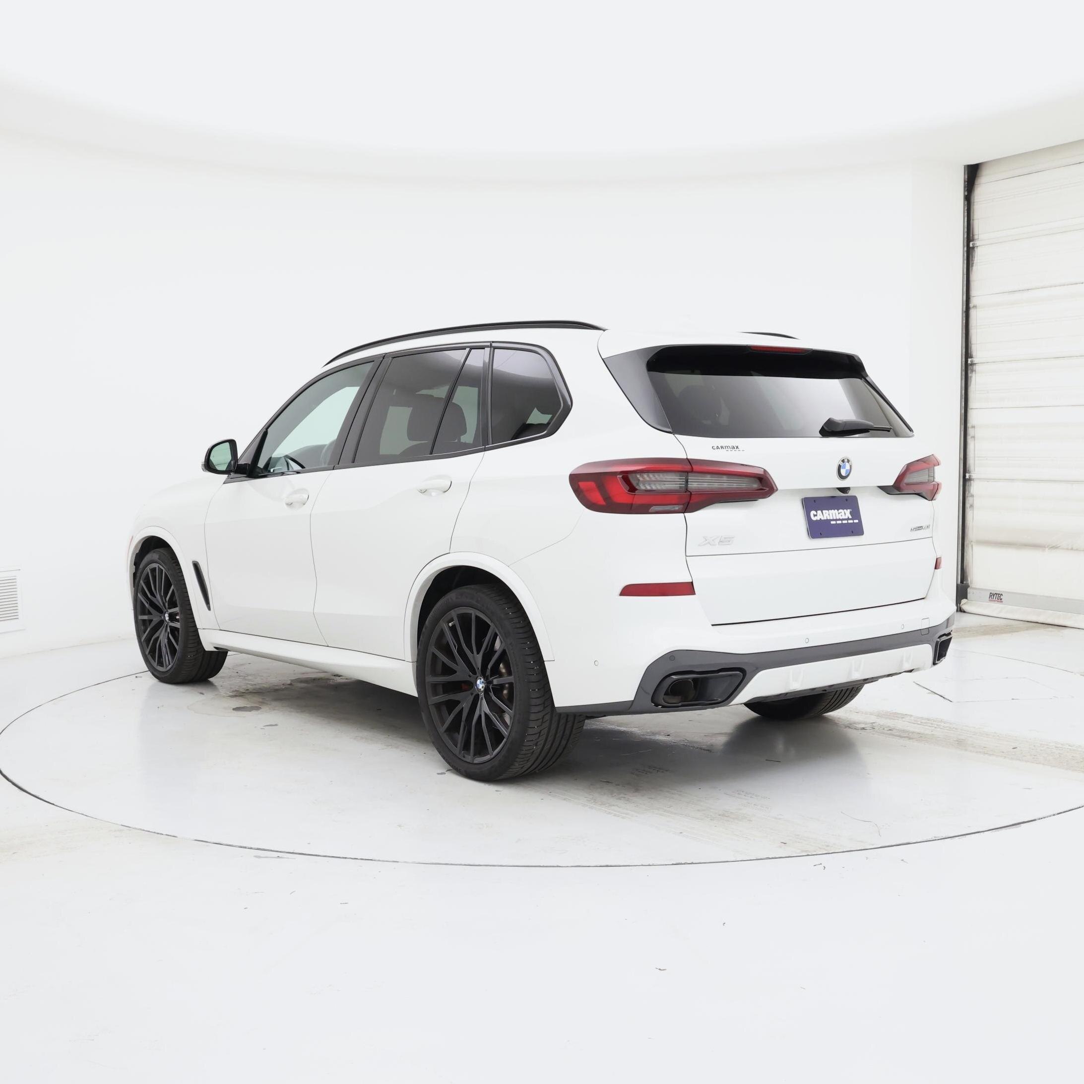 Thumbnail: 2021 BMW X5 - 2