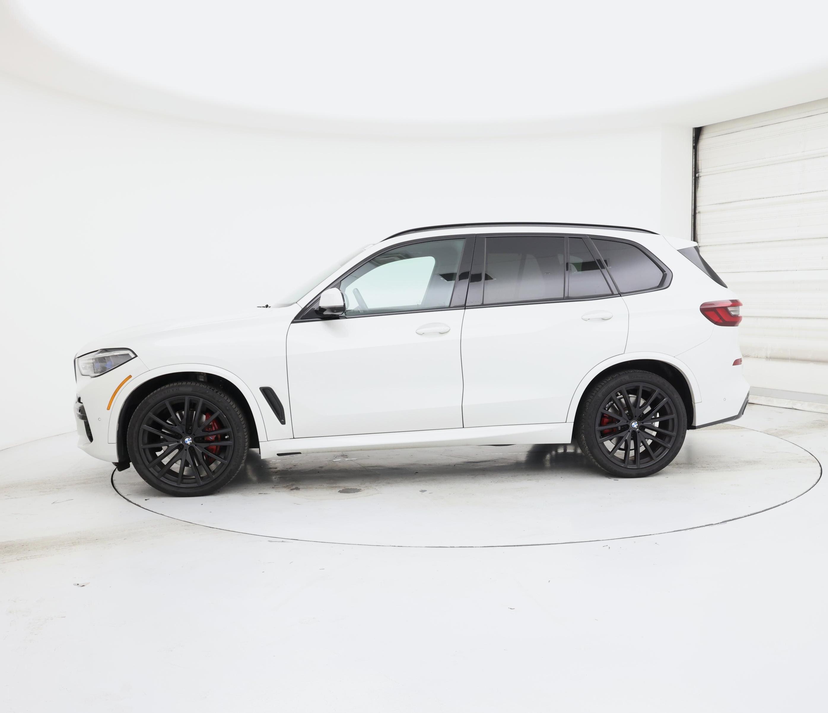 Thumbnail: 2021 BMW X5 - 3